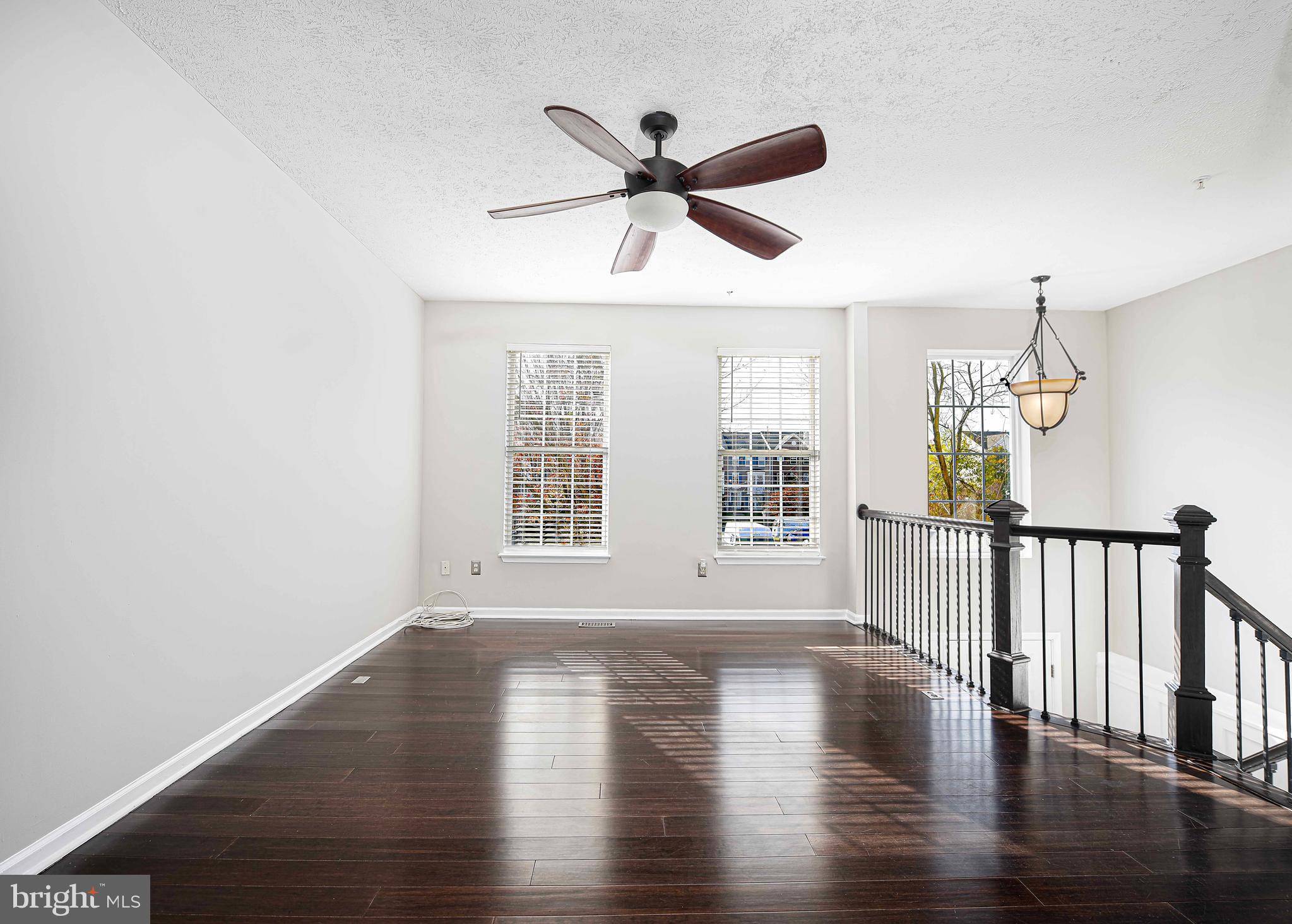 EATON SQUARE - Residential