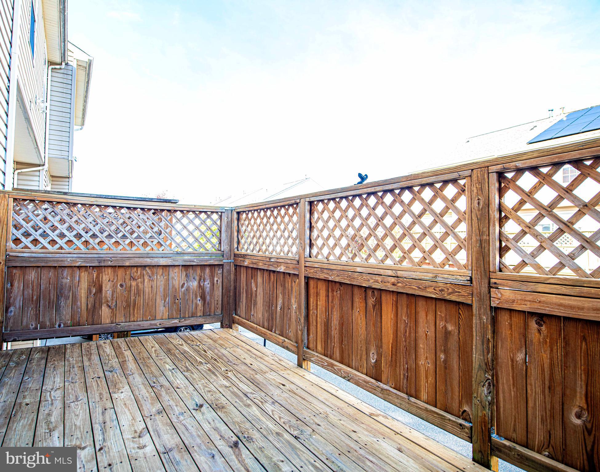 EATON SQUARE - Residential