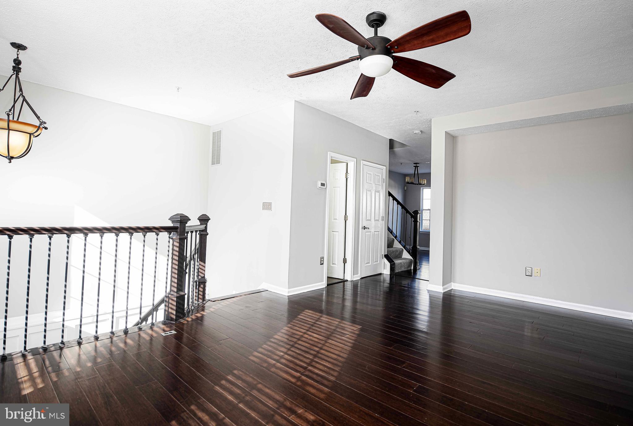 EATON SQUARE - Residential