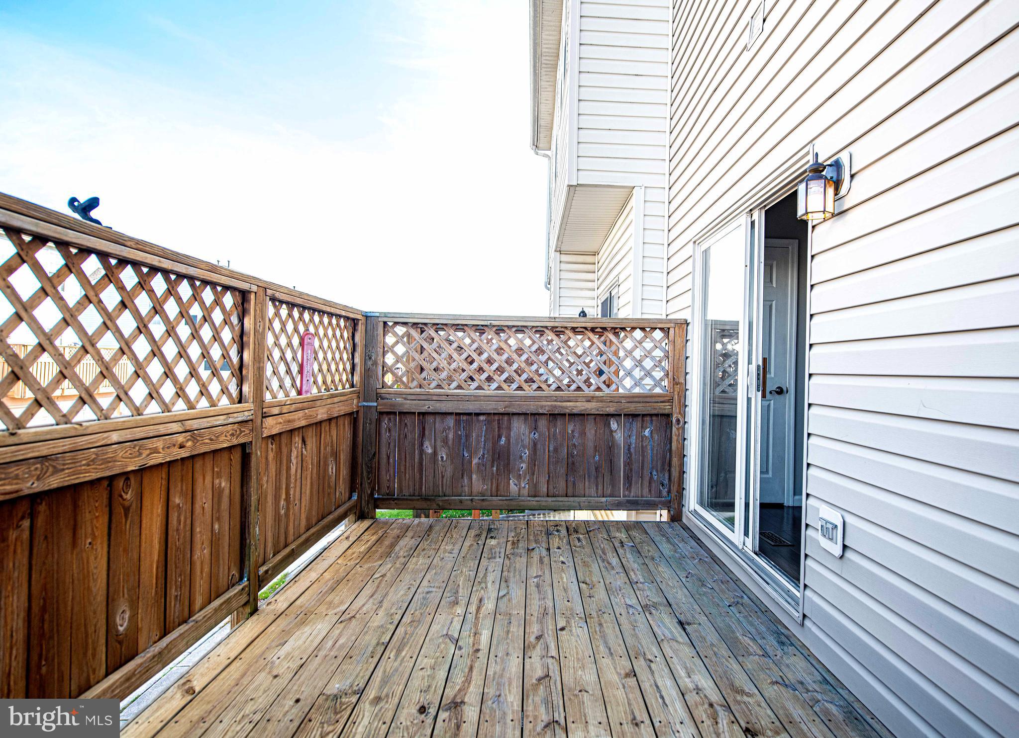 EATON SQUARE - Residential