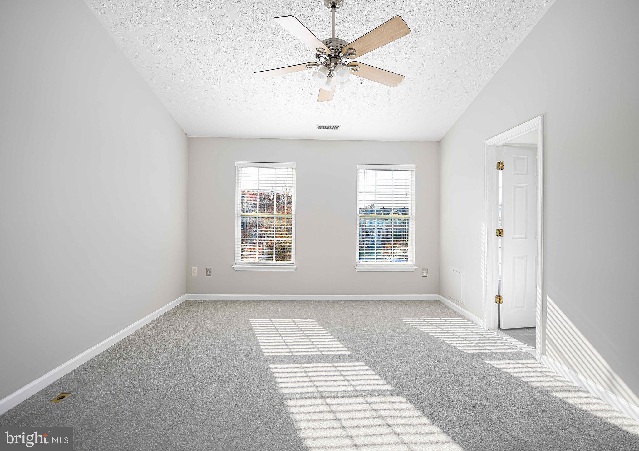 EATON SQUARE - Residential