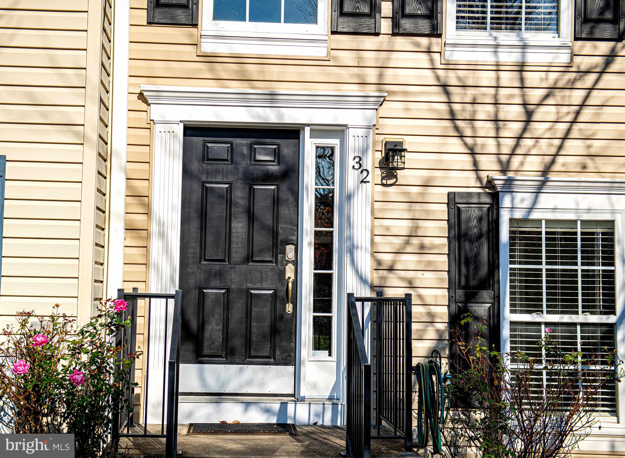 EATON SQUARE - Residential