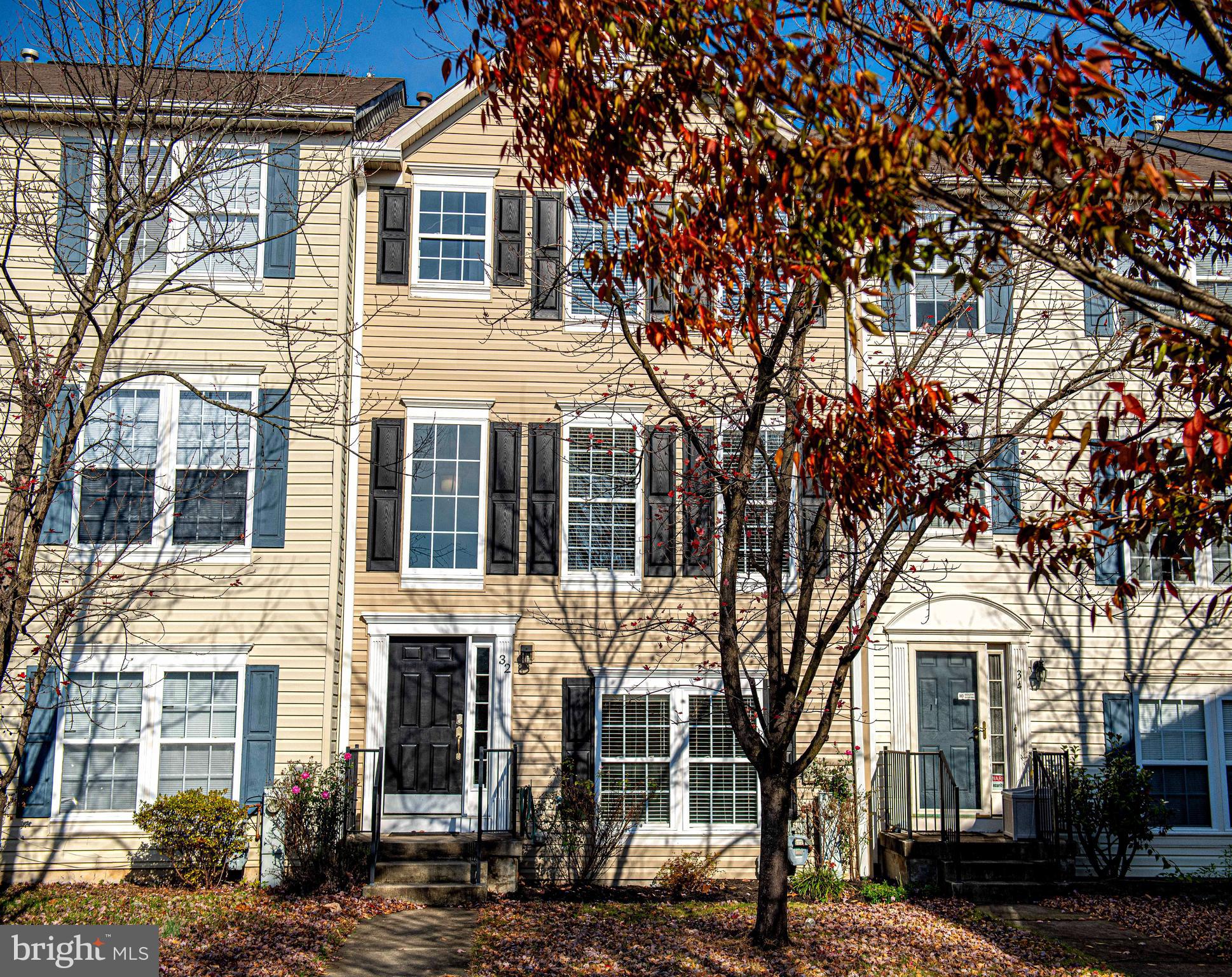 EATON SQUARE - Residential