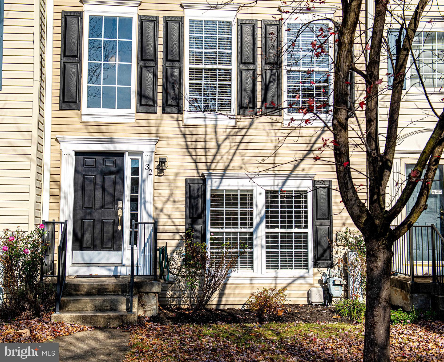 EATON SQUARE - Residential