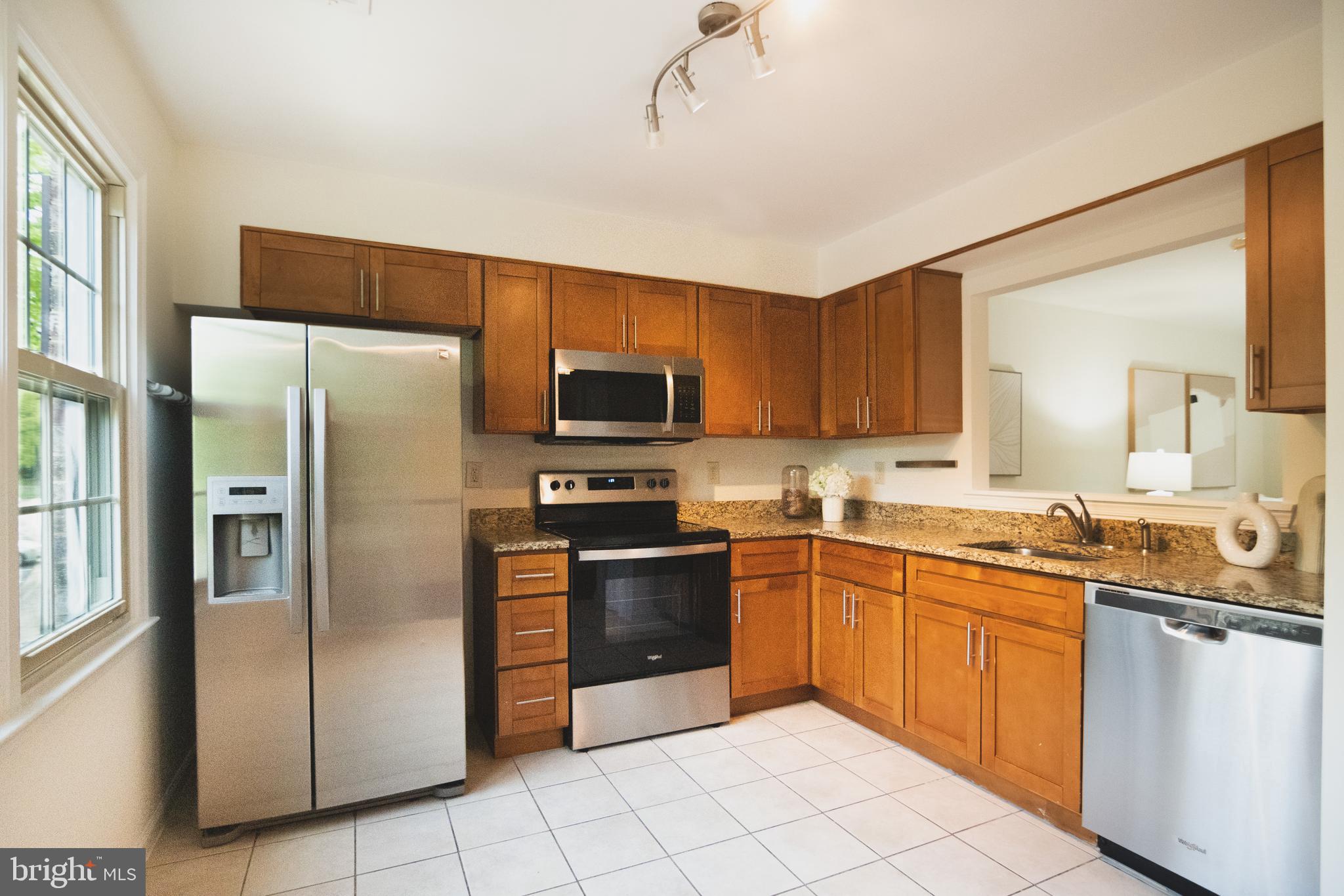 POTOMAC GROVE - Residential