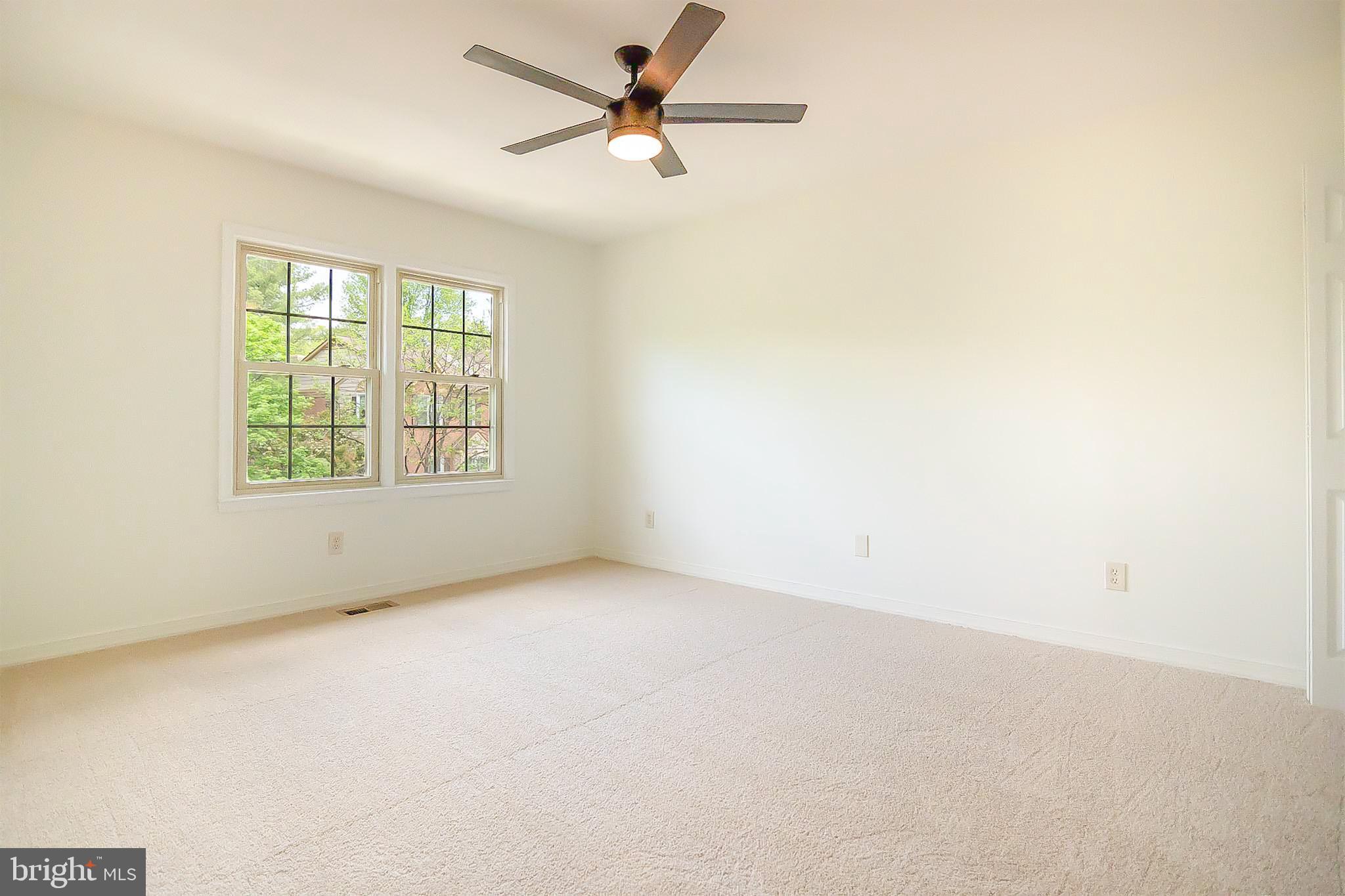 POTOMAC GROVE - Residential