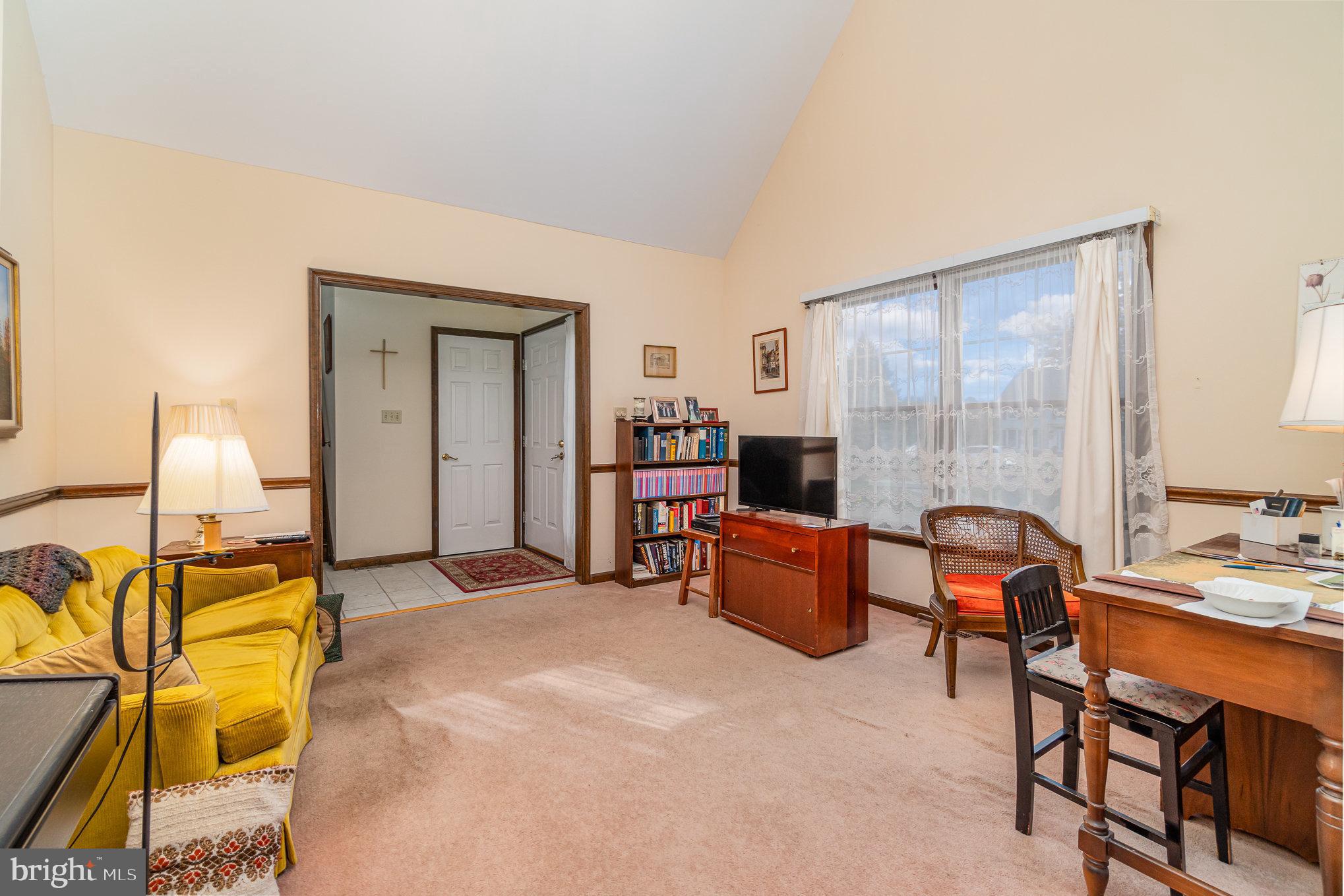 LOGAN DOWNS - Residential