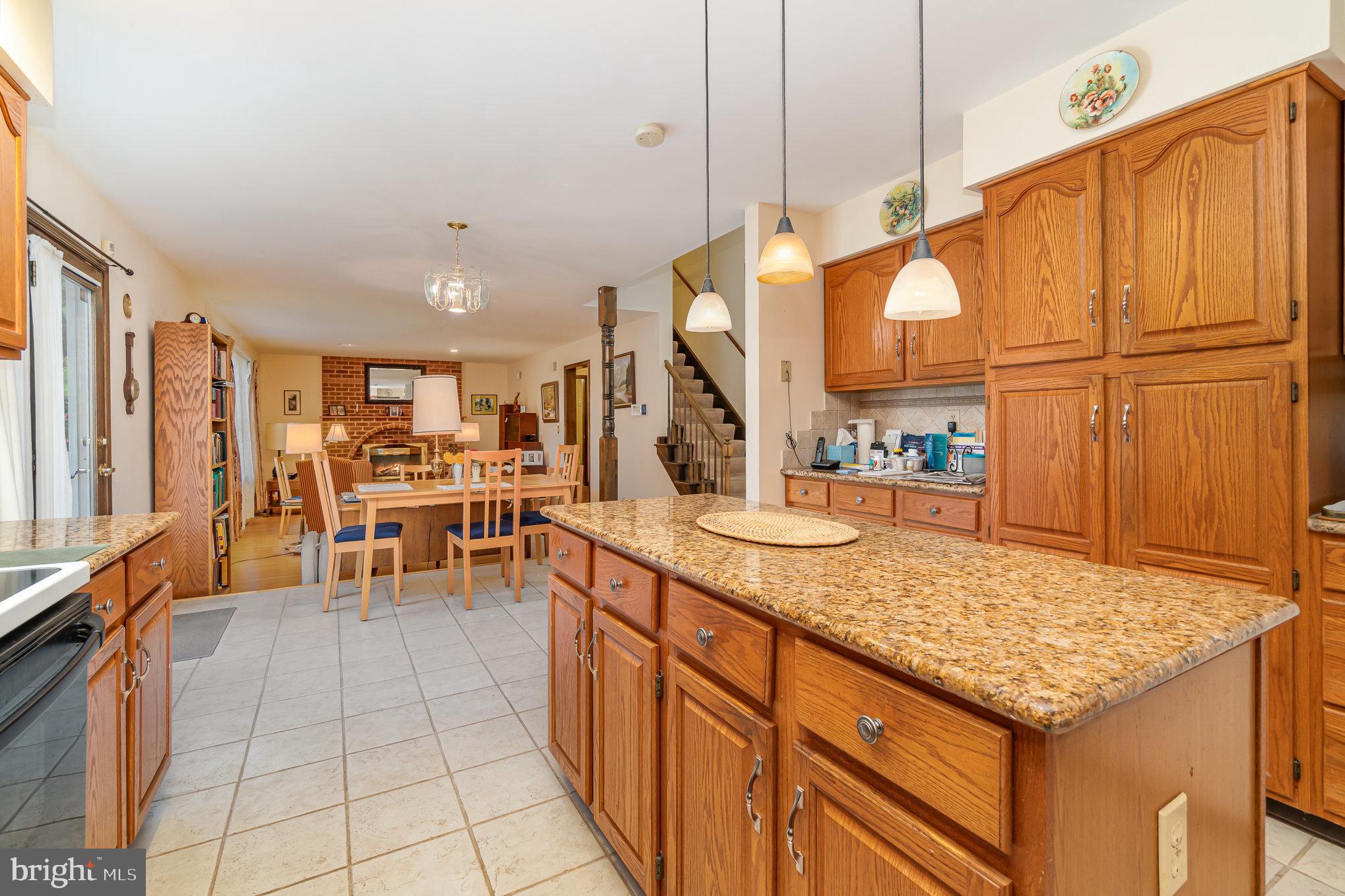 LOGAN DOWNS - Residential