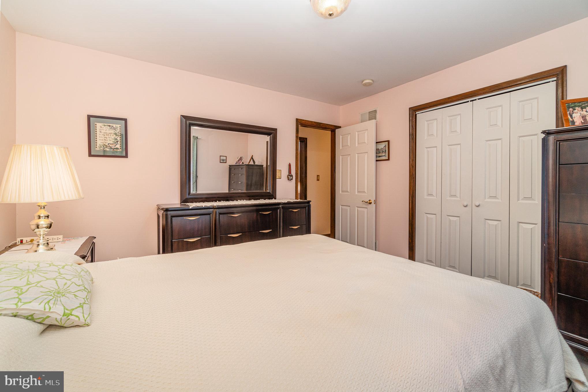 LOGAN DOWNS - Residential