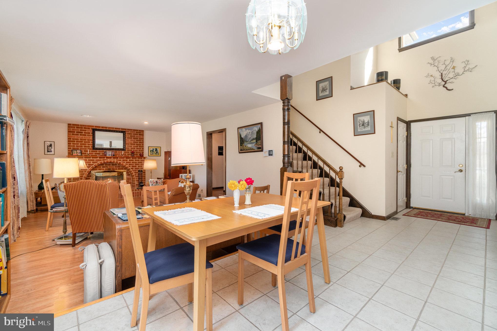 LOGAN DOWNS - Residential