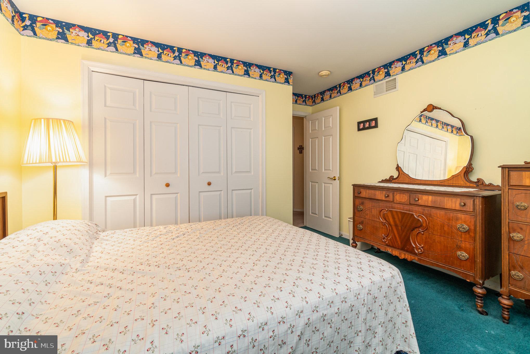 LOGAN DOWNS - Residential