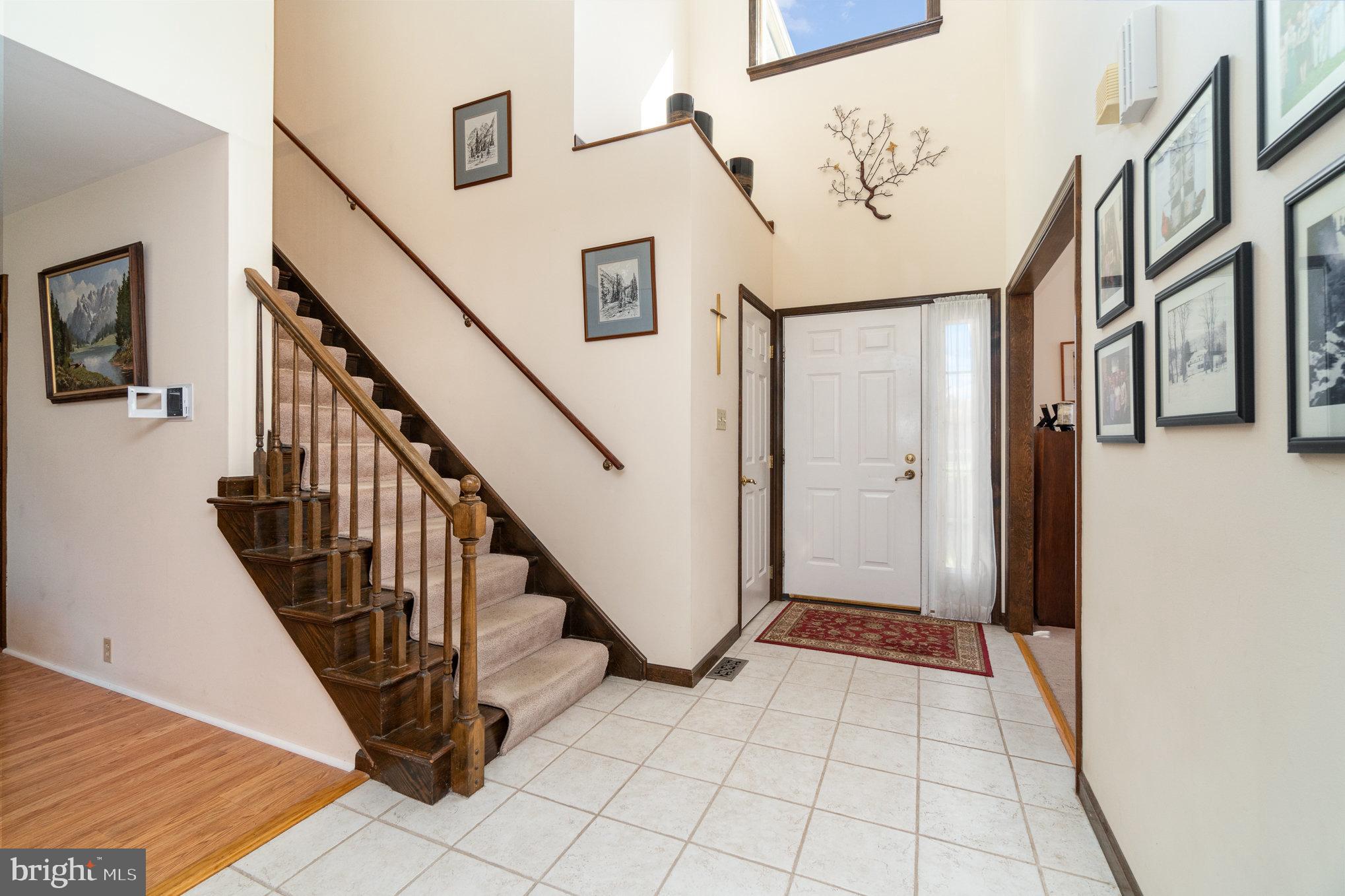 LOGAN DOWNS - Residential