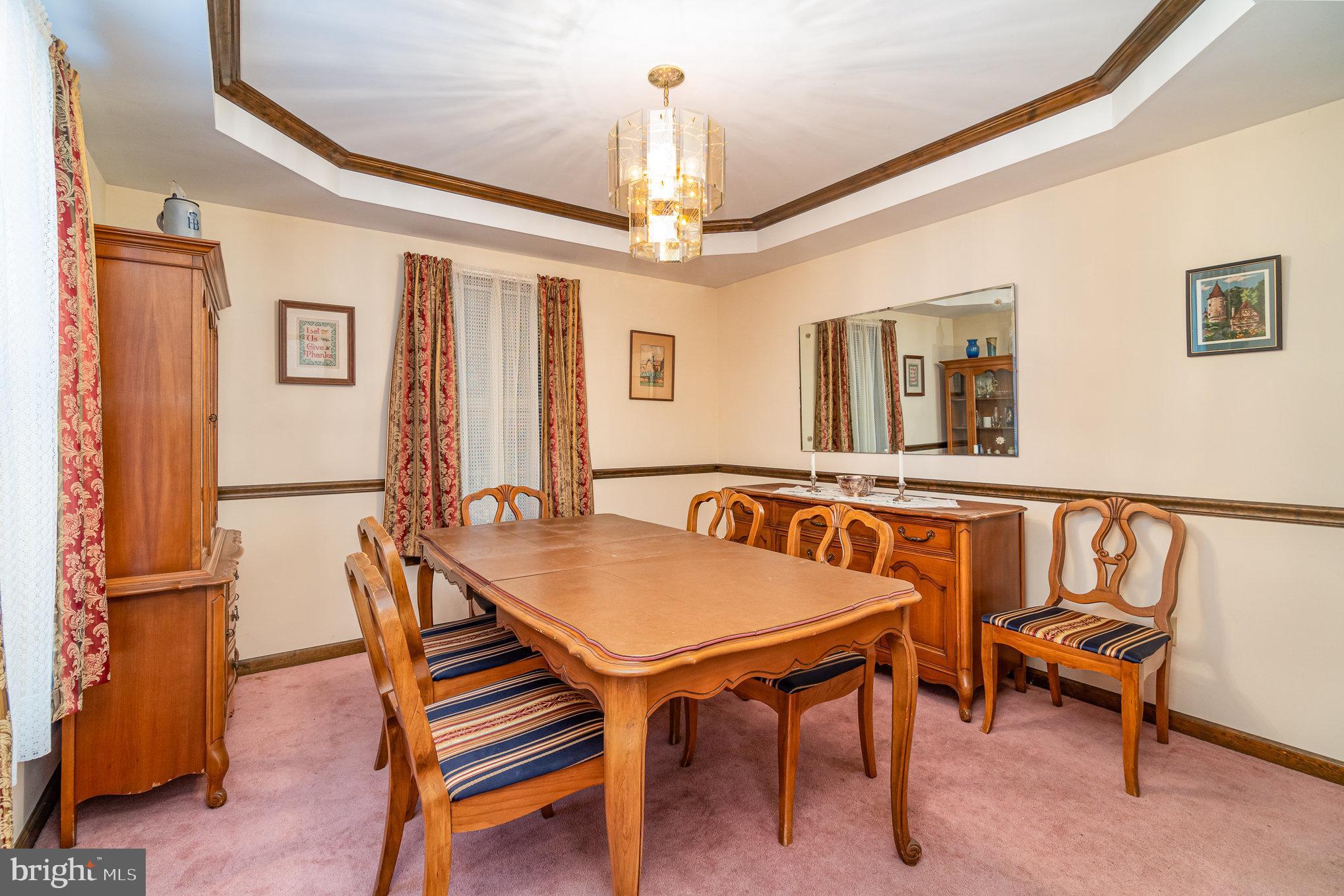 LOGAN DOWNS - Residential