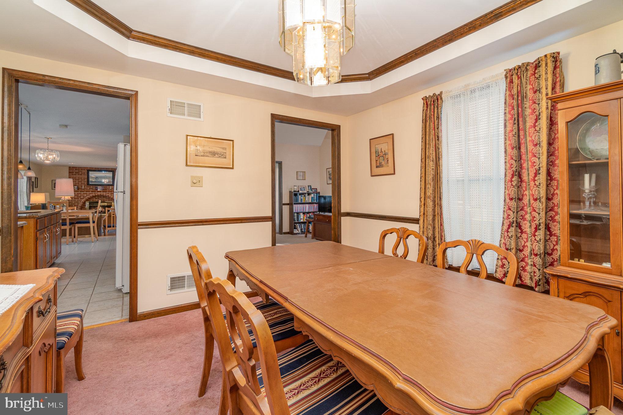 LOGAN DOWNS - Residential