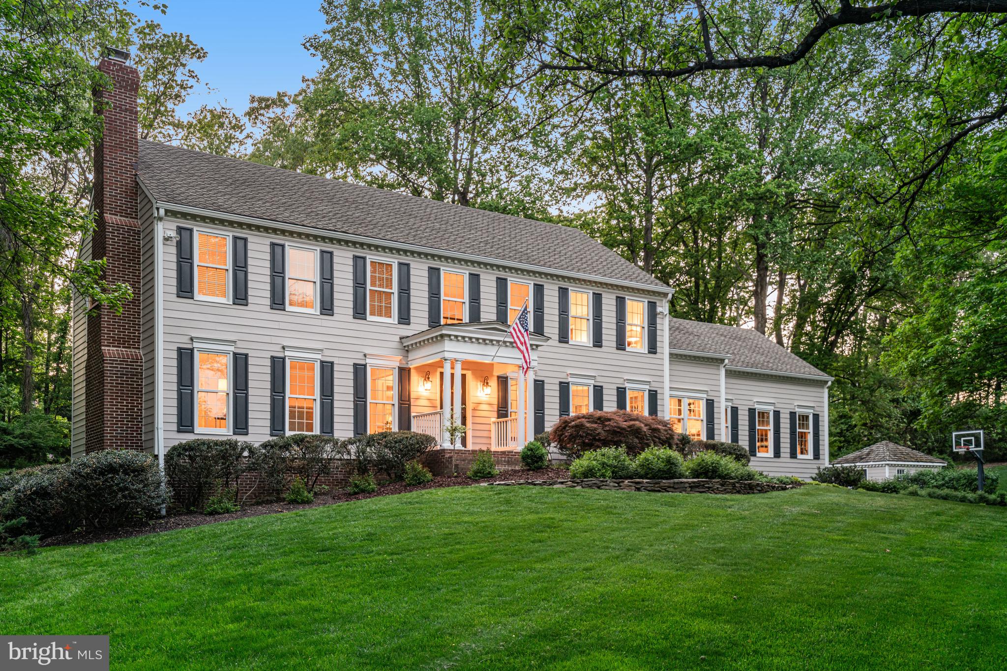 10918 LAKE WINDERMERE DRIVE