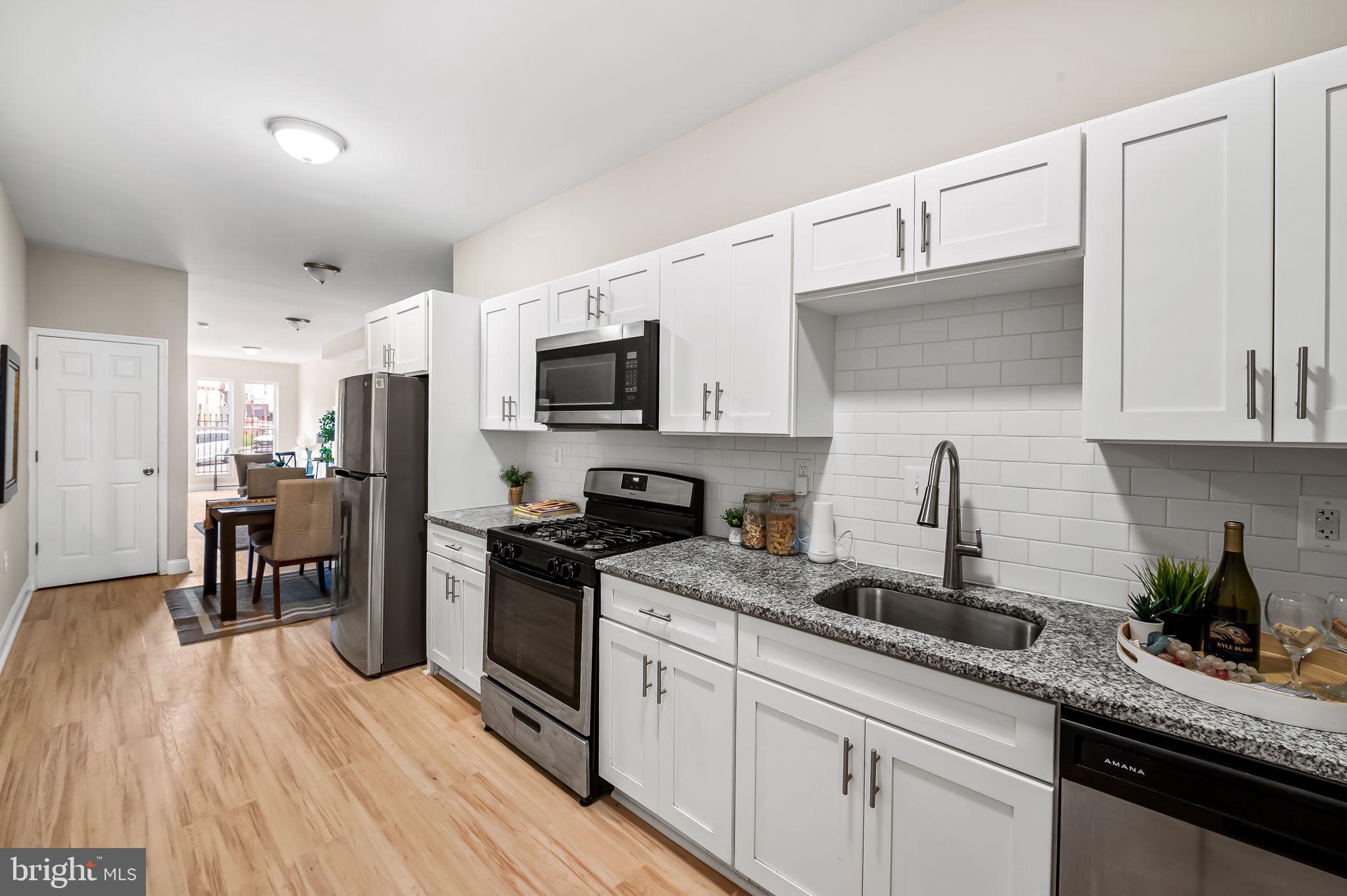 PENN NORTH - Residential