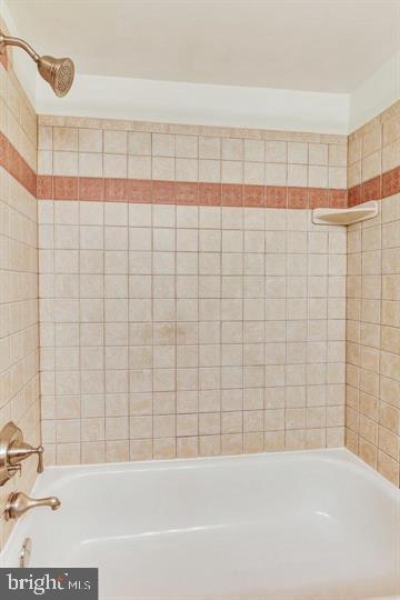 VILLAGE OF LONG REACH - Residential Lease