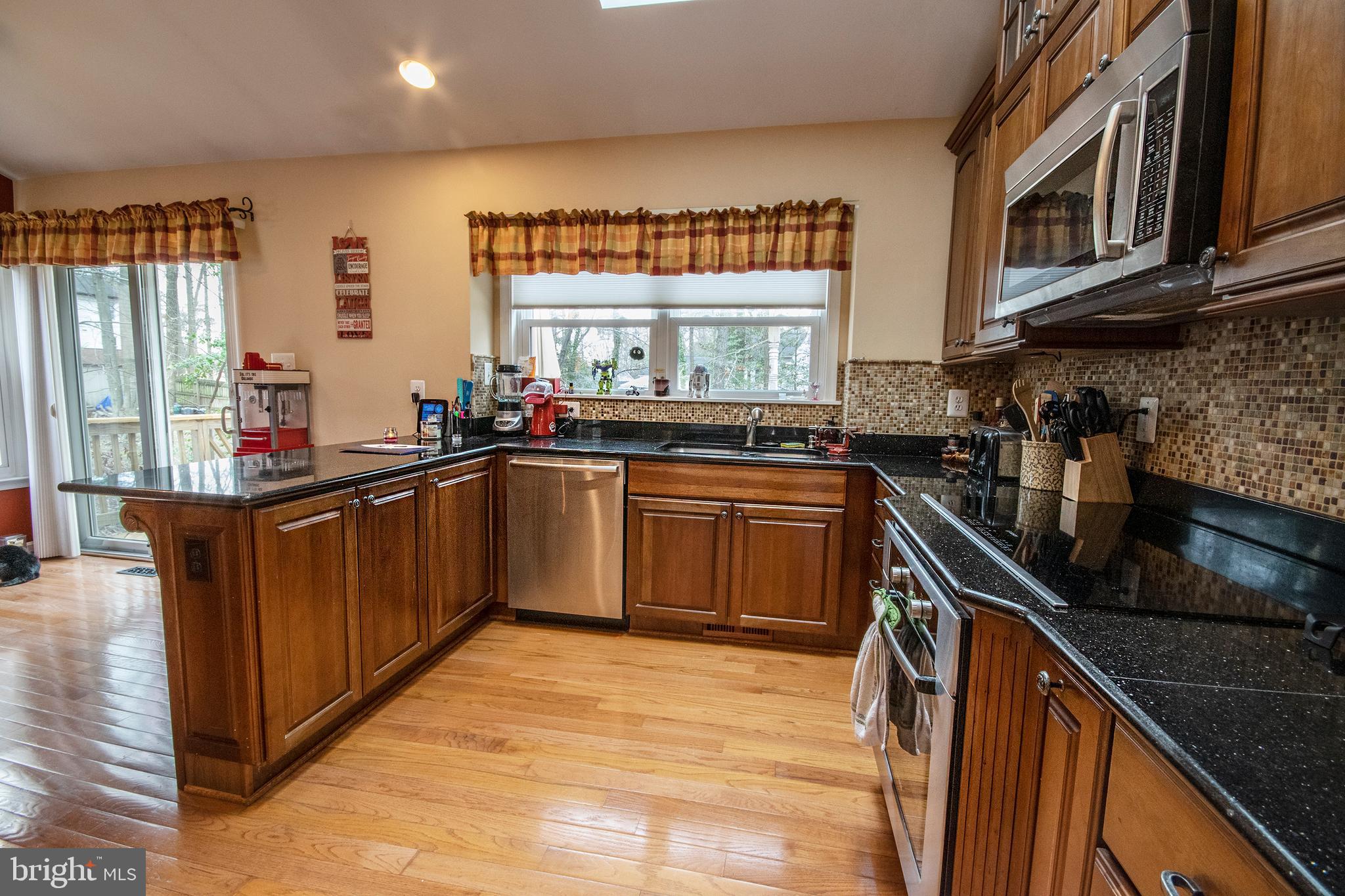 SHADOW WOODS - Residential