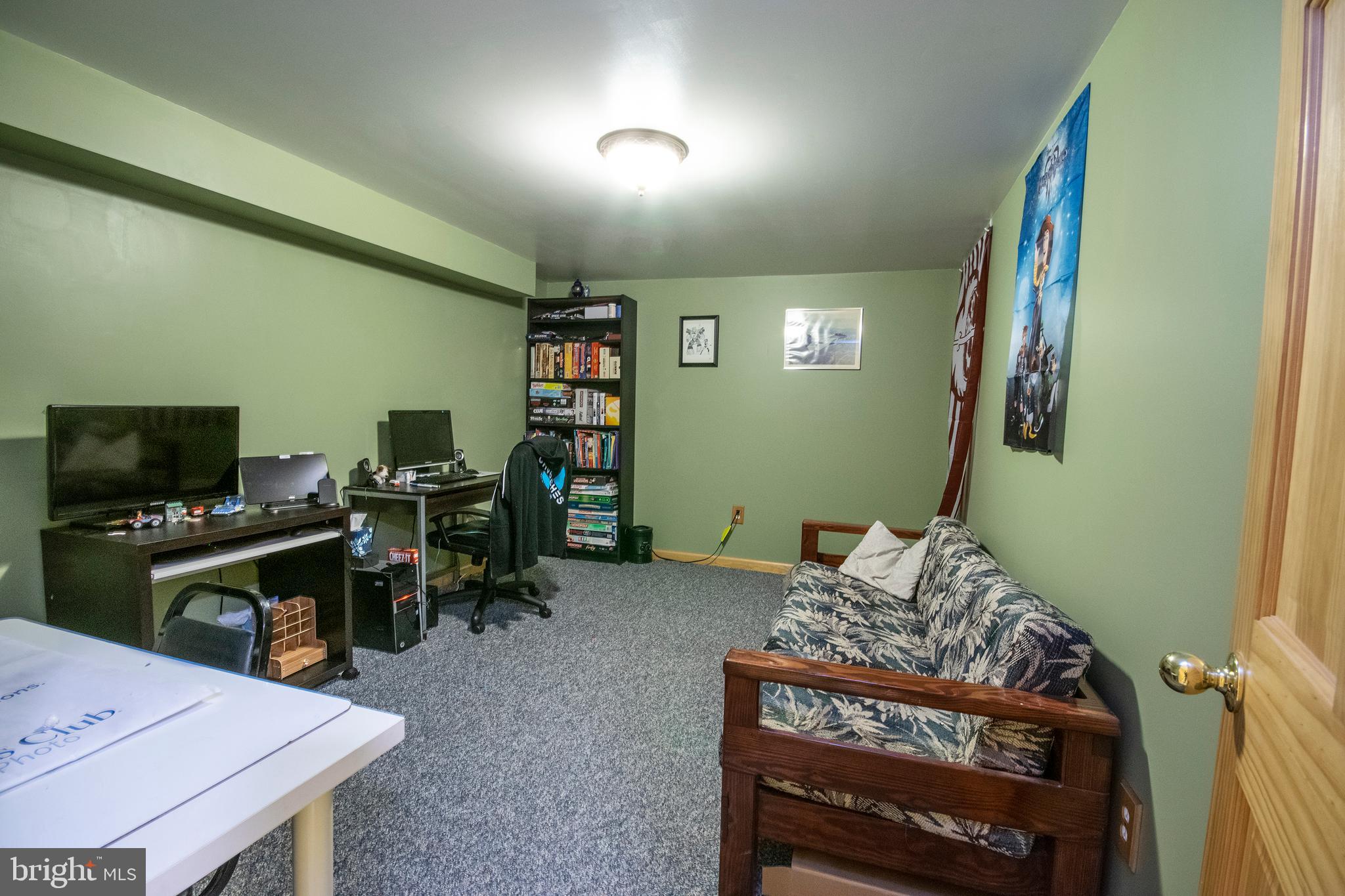 SHADOW WOODS - Residential