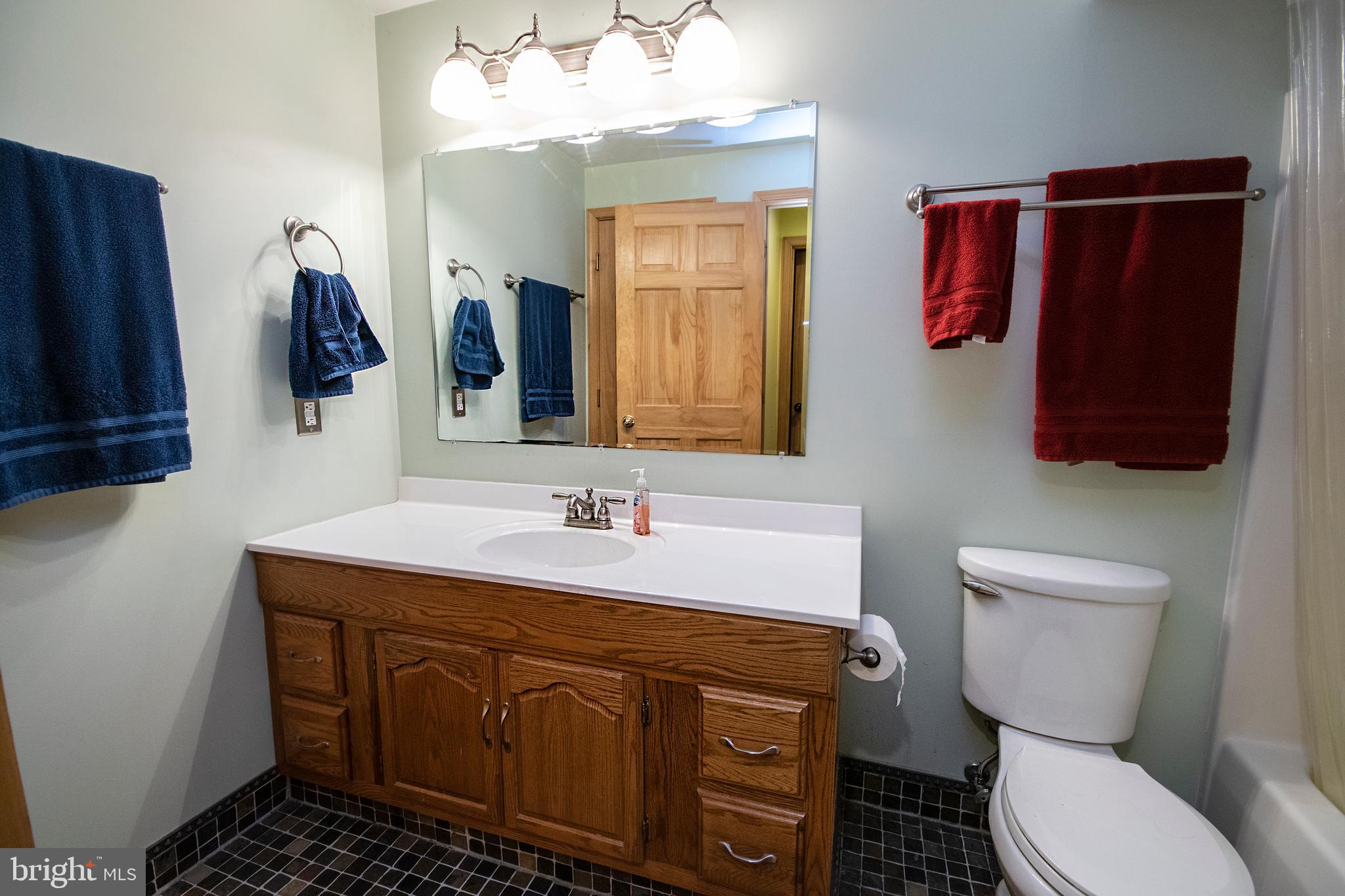 SHADOW WOODS - Residential