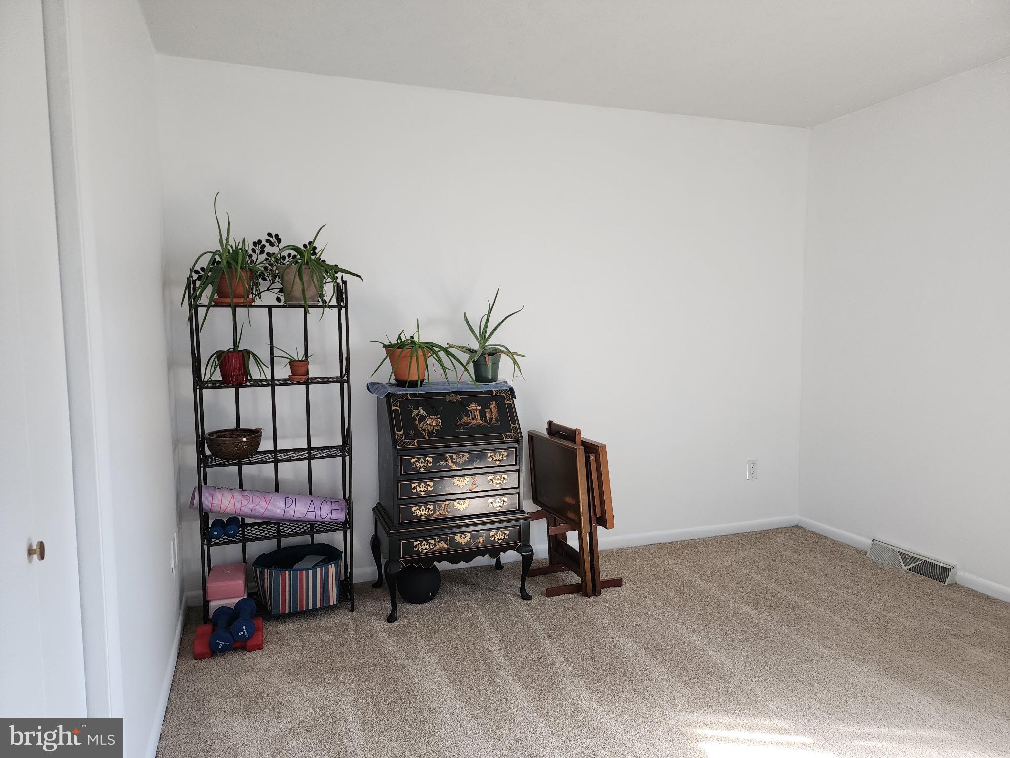 FREDERICKTOWNE TOWNHOUSE - Residential