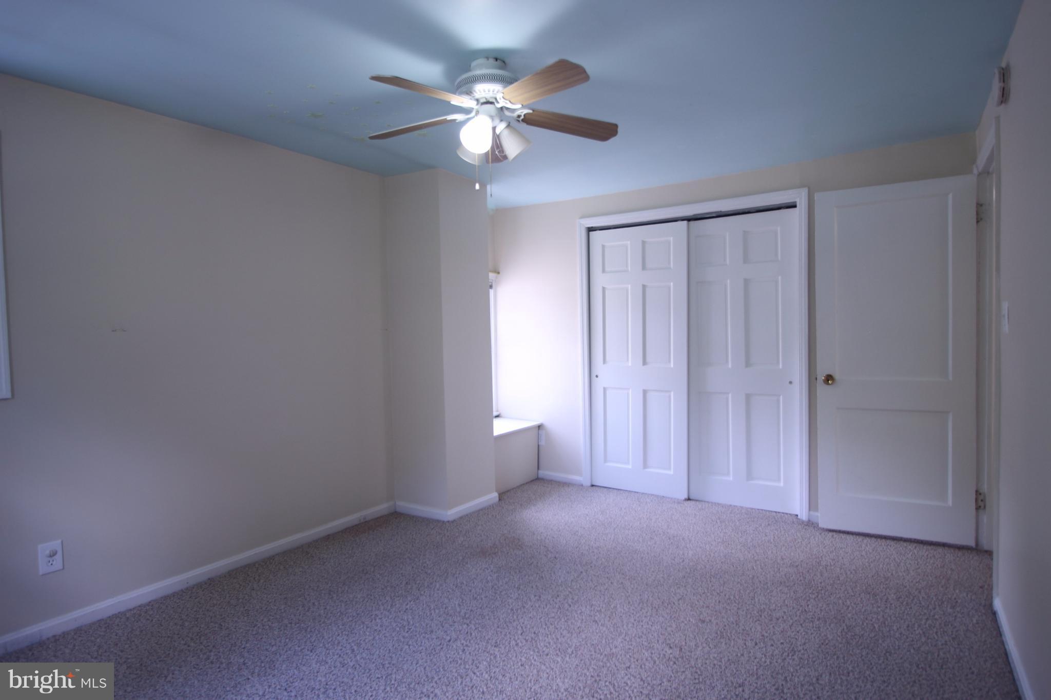 KEYS AND RUSSELL - Residential Lease