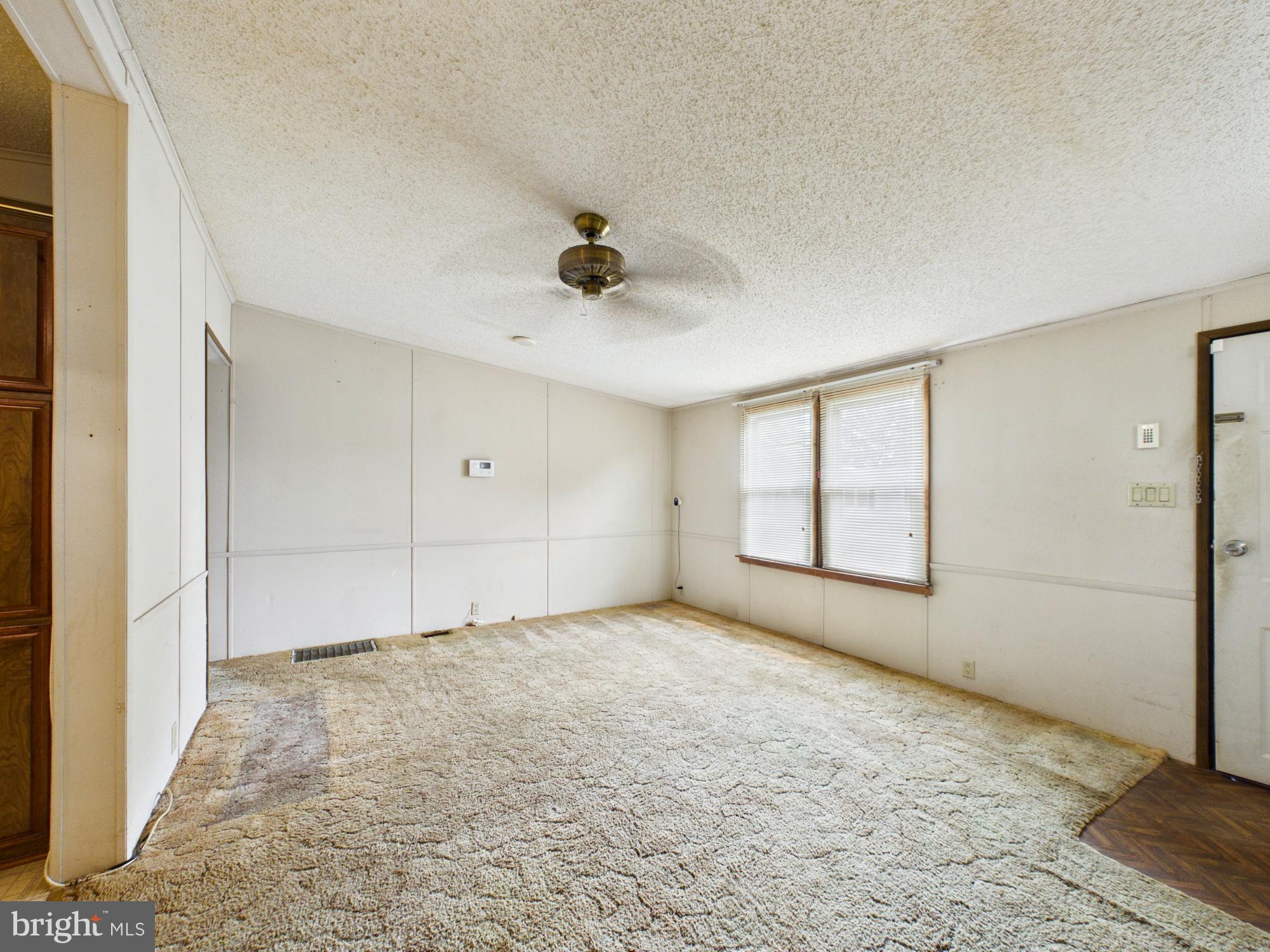 136 GORDON PLACE