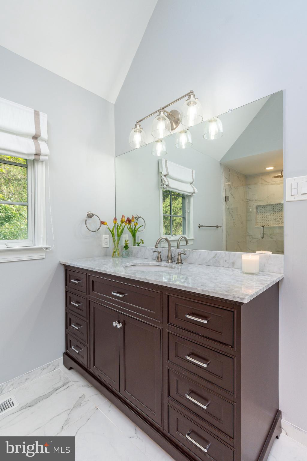 TRIANON - Residential