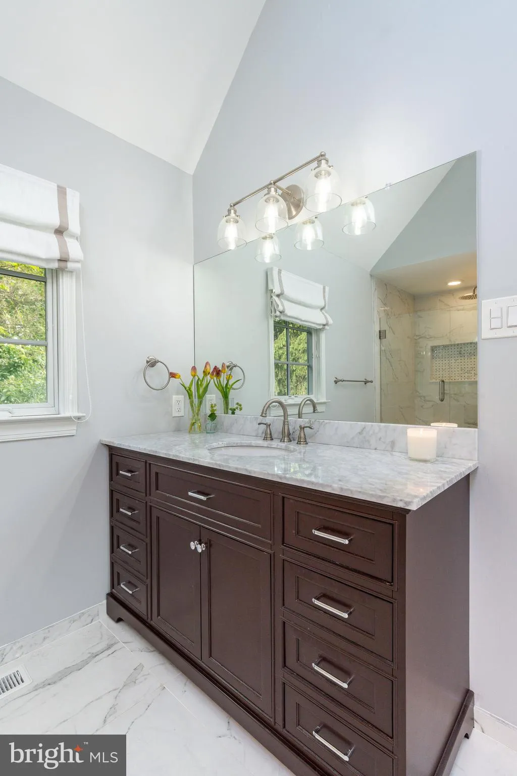 Villanova, Pennsylvania 19085, United States, 4 Bedrooms Bedrooms, ,4 BathroomsBathrooms,Residential,Pending,127956