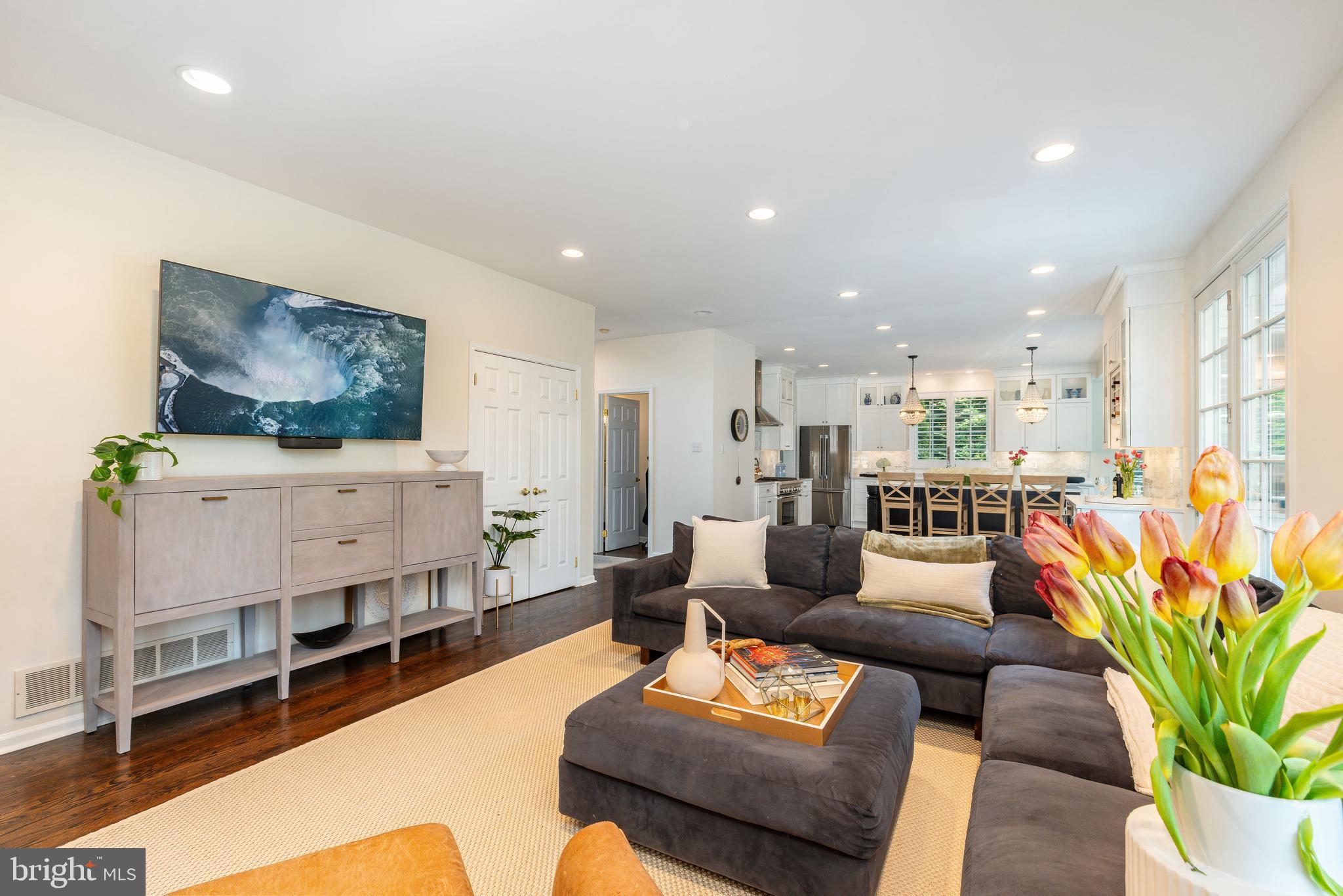 TRIANON - Residential