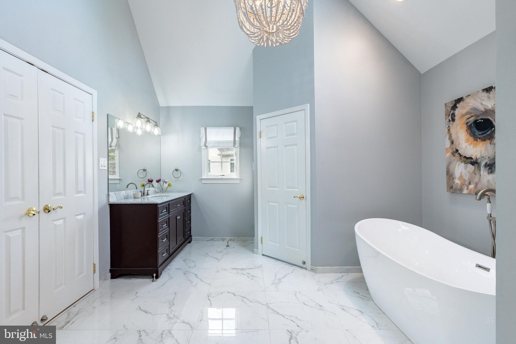 TRIANON - Residential