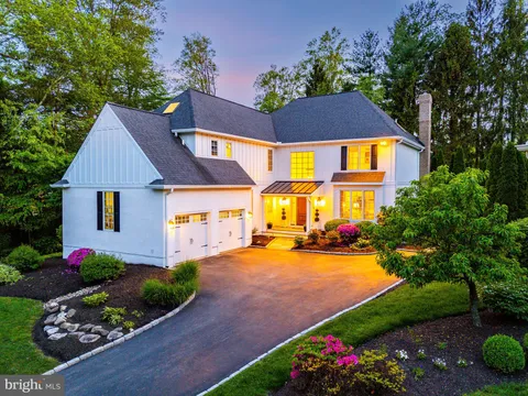 302 Gramont Lane, Villanova, PA 19085 - MLS#: PADE2090048