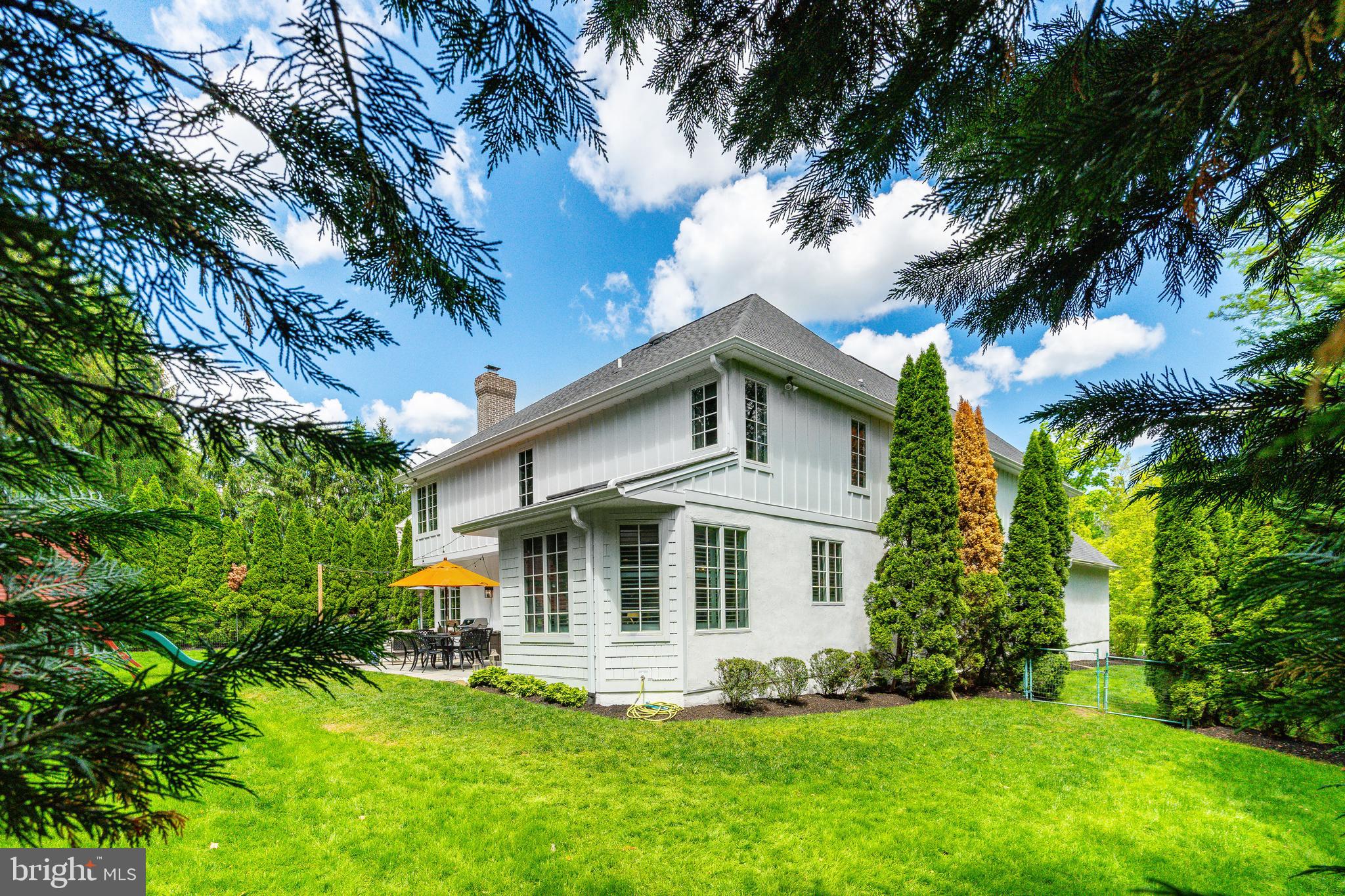 TRIANON - Residential