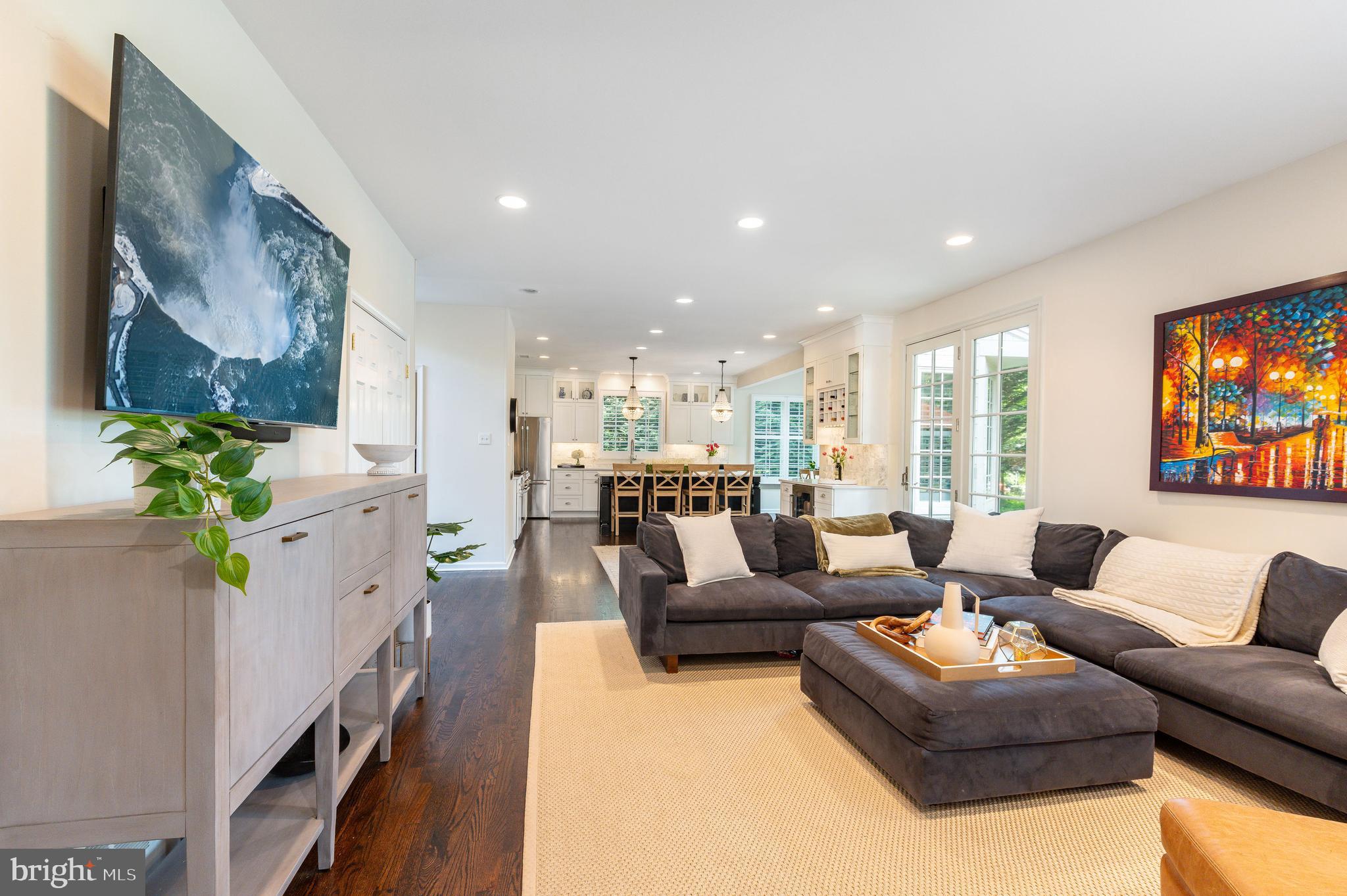 TRIANON - Residential