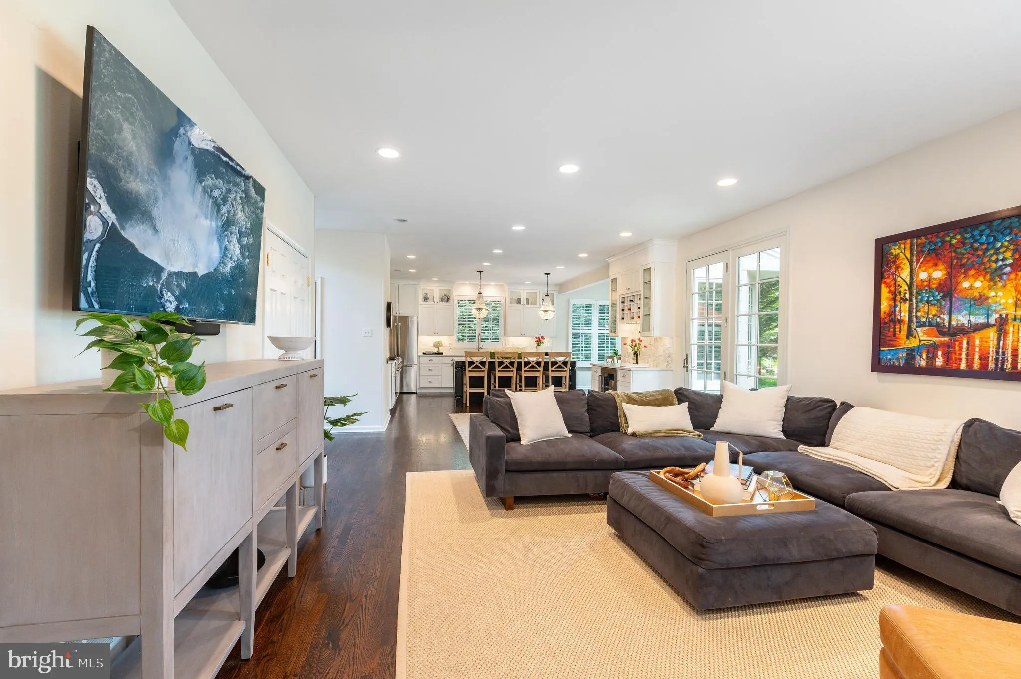 Villanova, Pennsylvania 19085, United States, 4 Bedrooms Bedrooms, ,4 BathroomsBathrooms,Residential,Pending,127956