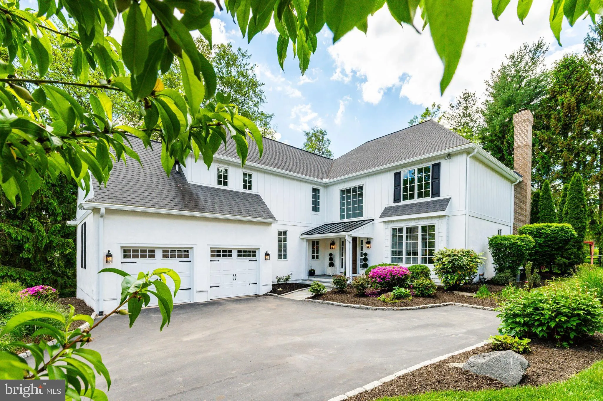 Villanova, Pennsylvania 19085, United States, 4 Bedrooms Bedrooms, ,4 BathroomsBathrooms,Residential,Pending,127956