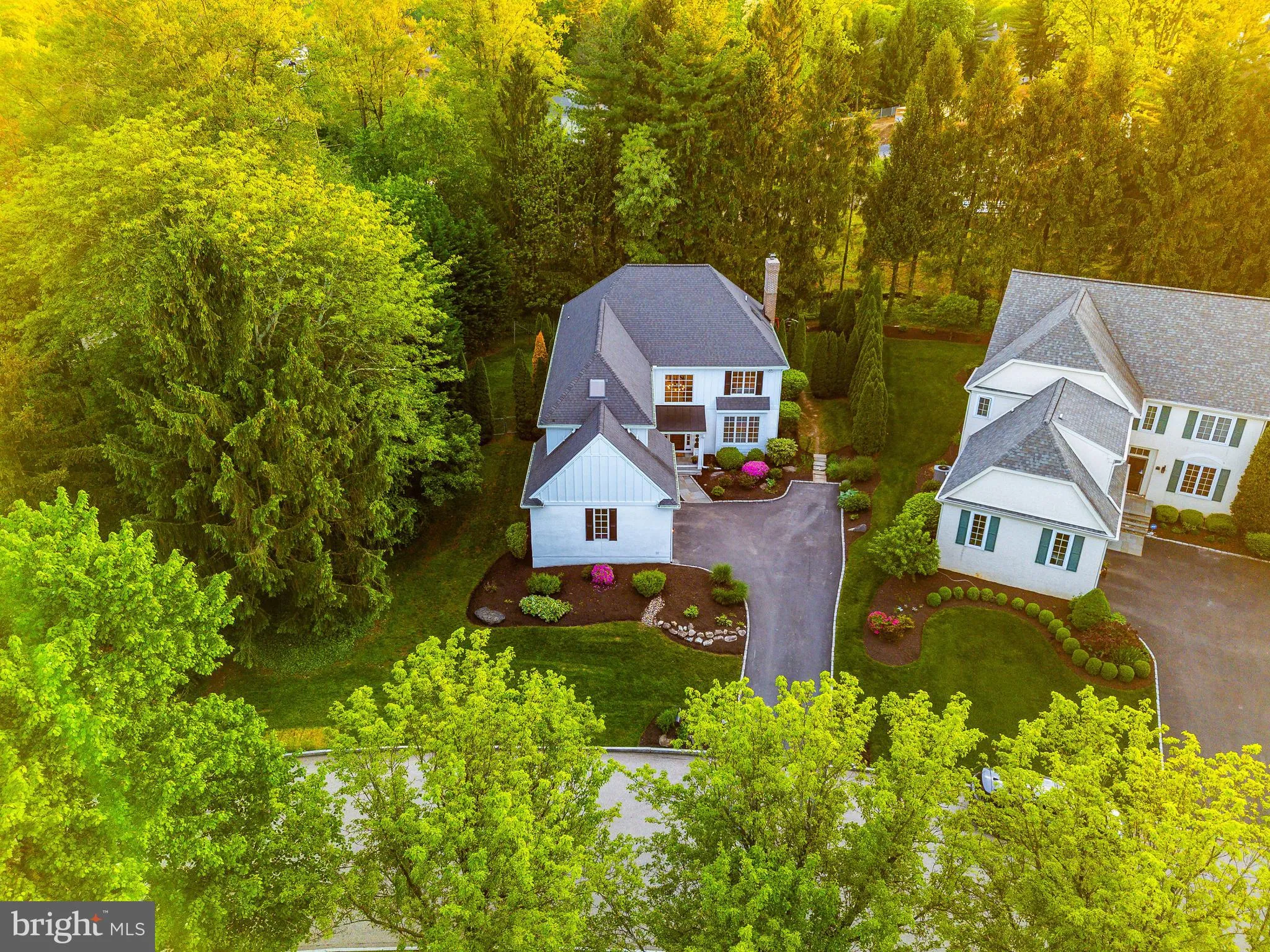 Villanova, Pennsylvania 19085, United States, 4 Bedrooms Bedrooms, ,4 BathroomsBathrooms,Residential,Pending,127956