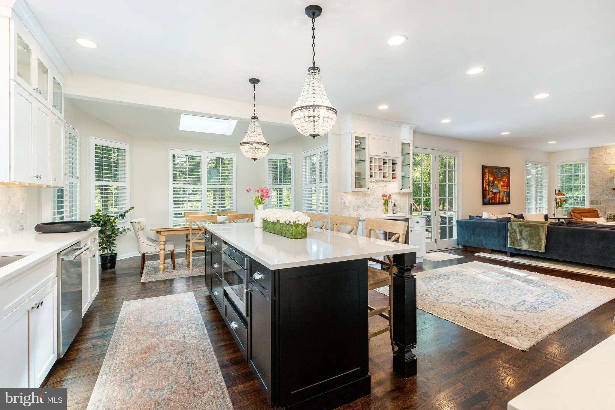 Villanova, Pennsylvania 19085, United States, 4 Bedrooms Bedrooms, ,4 BathroomsBathrooms,Residential,Pending,127956