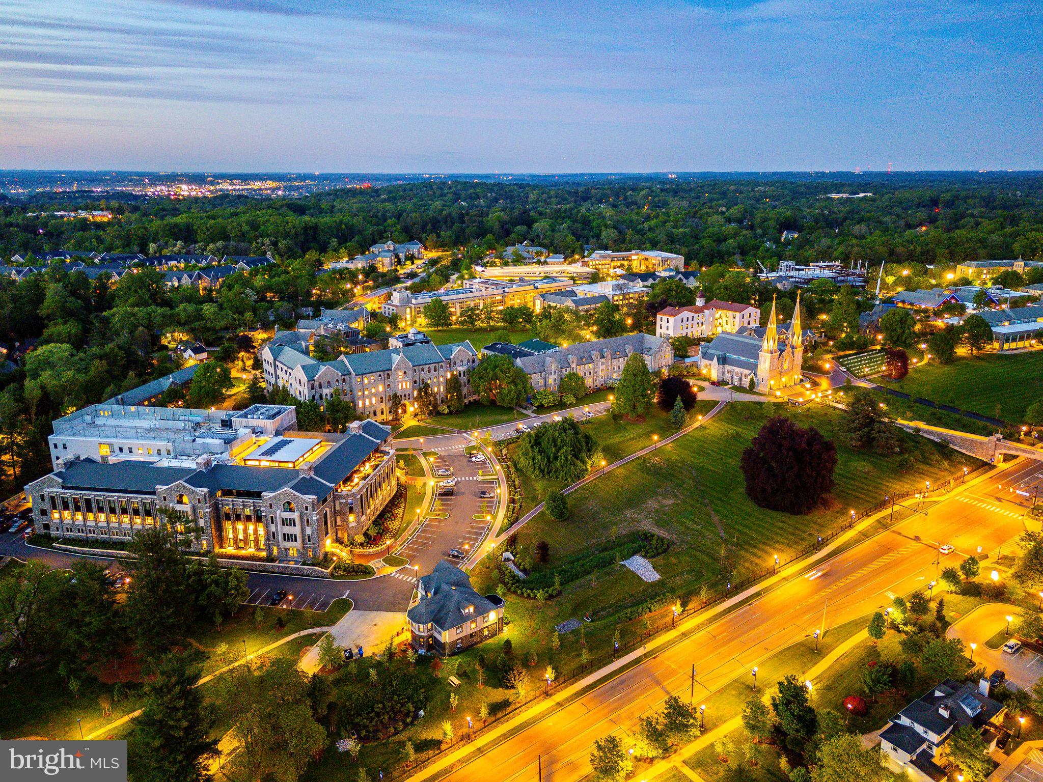 TRIANON - Residential