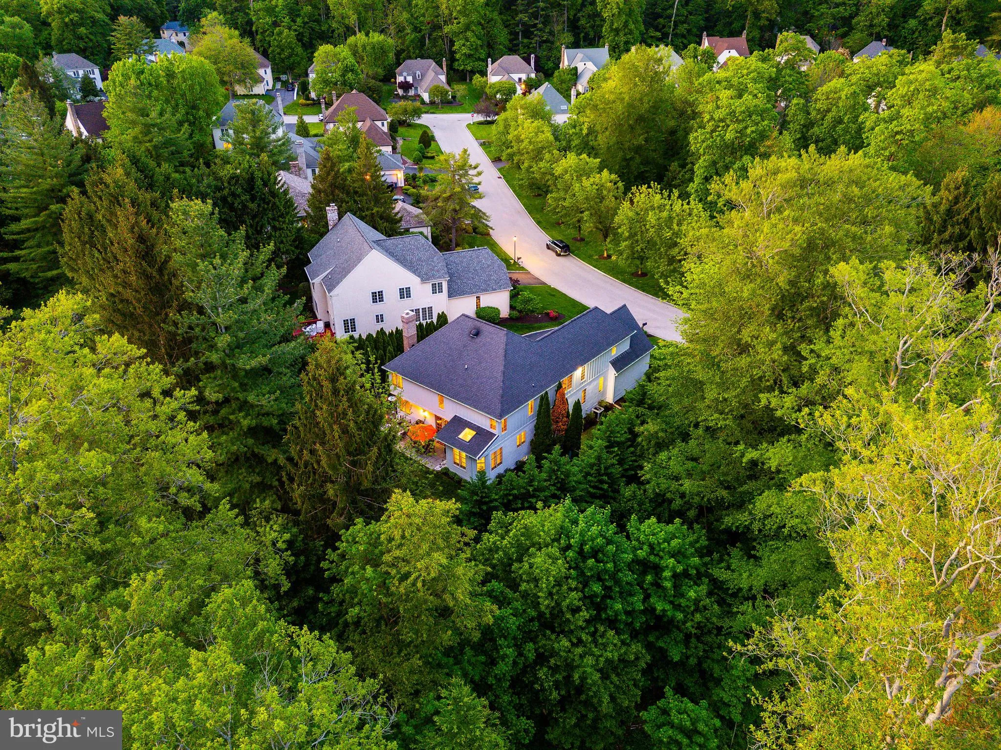 Villanova, Pennsylvania 19085, United States, 4 Bedrooms Bedrooms, ,4 BathroomsBathrooms,Residential,Pending,127956