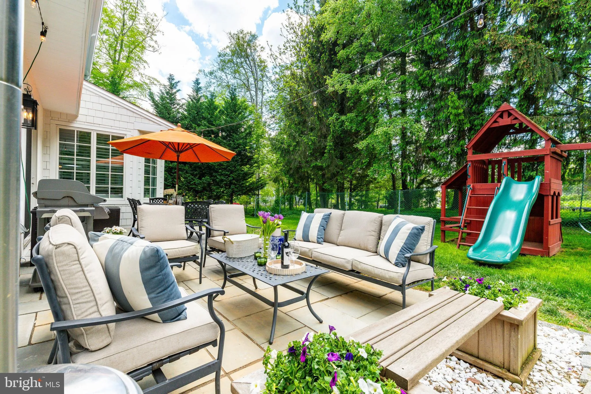 Villanova, Pennsylvania 19085, United States, 4 Bedrooms Bedrooms, ,4 BathroomsBathrooms,Residential,Pending,127956