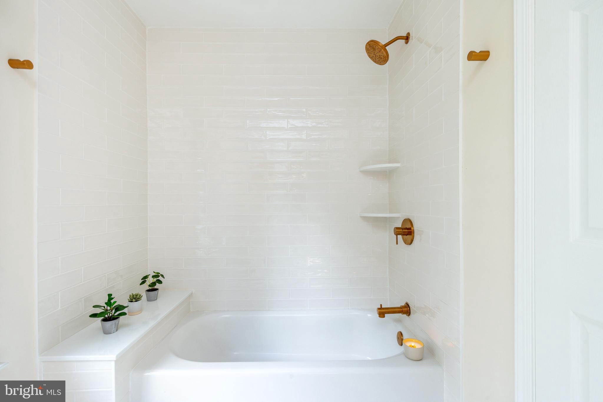 TRIANON - Residential