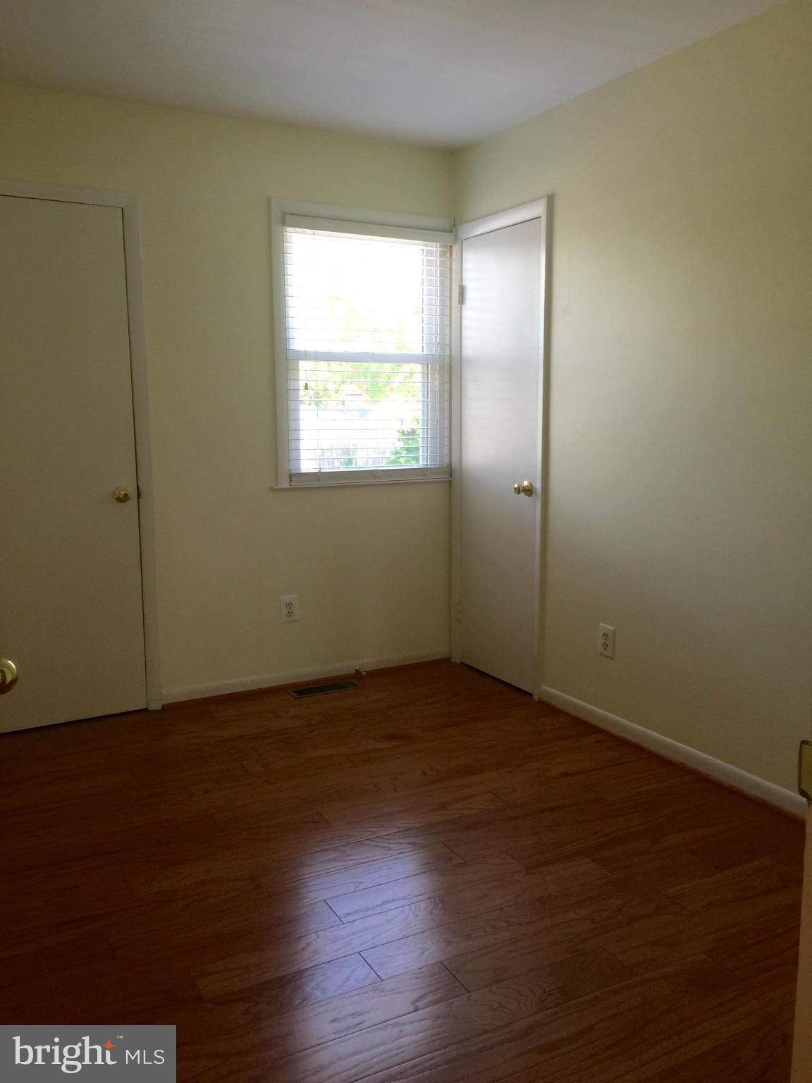 STAFFORD OAKS - Residential