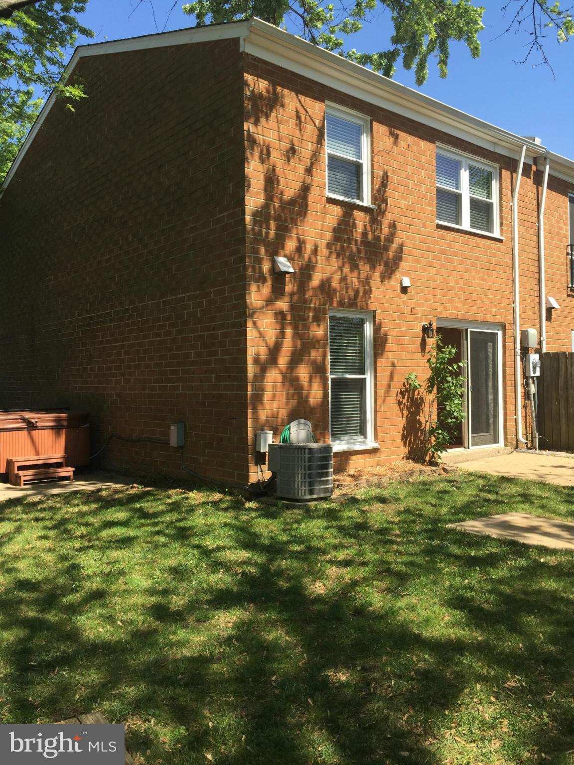 STAFFORD OAKS - Residential