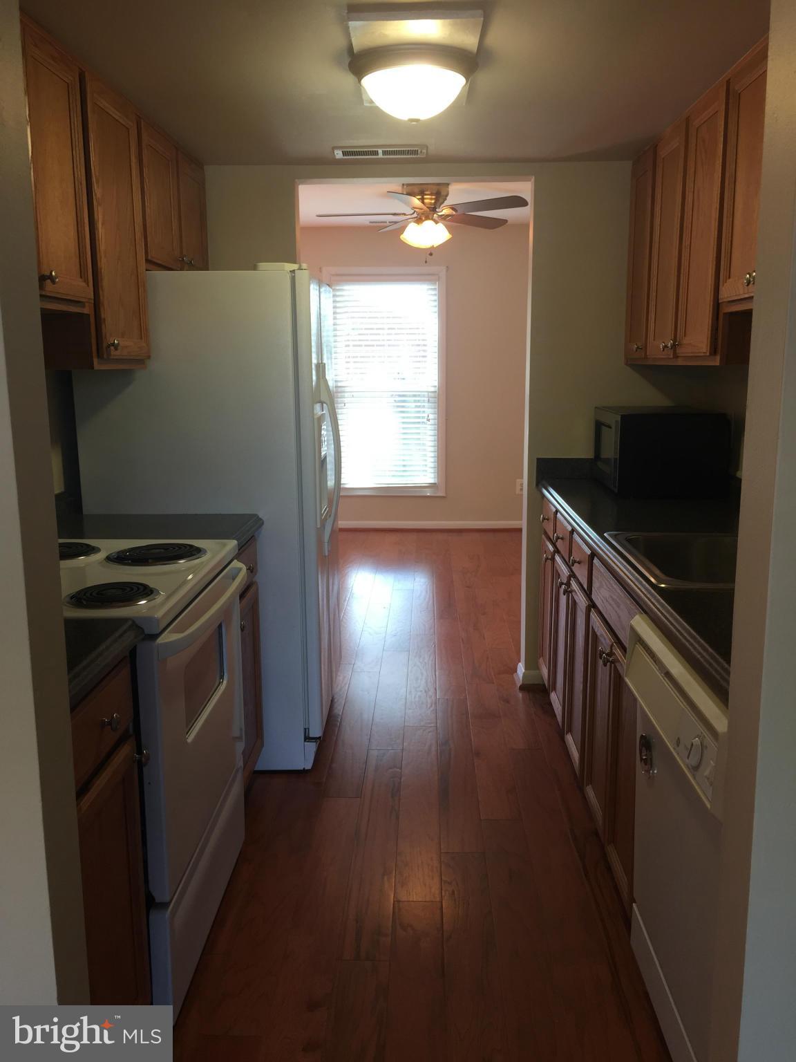 STAFFORD OAKS - Residential