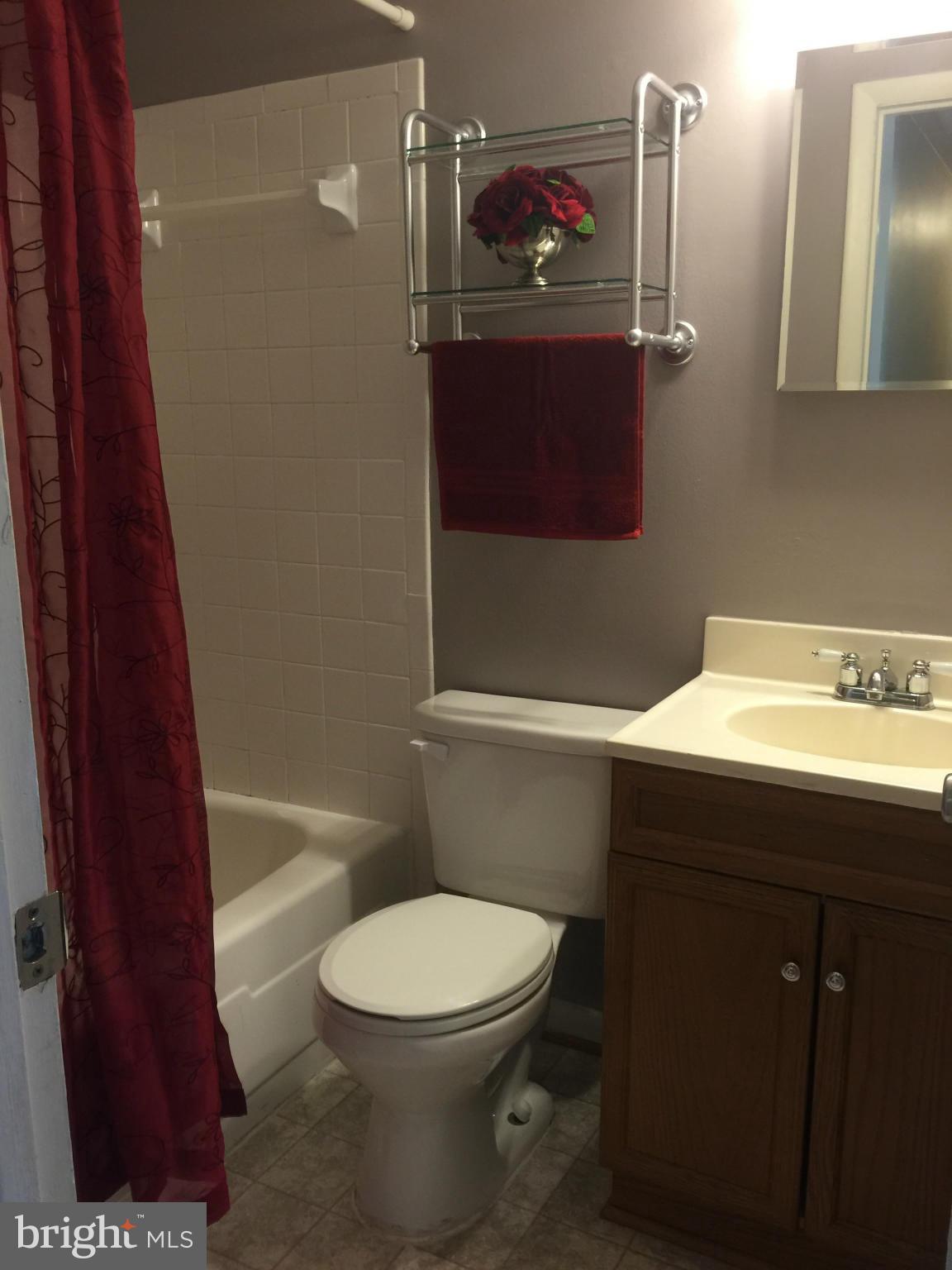 STAFFORD OAKS - Residential