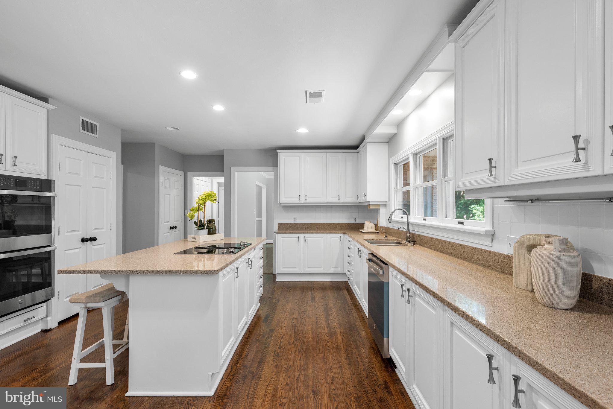 EDNOR HIGHLANDS - Residential