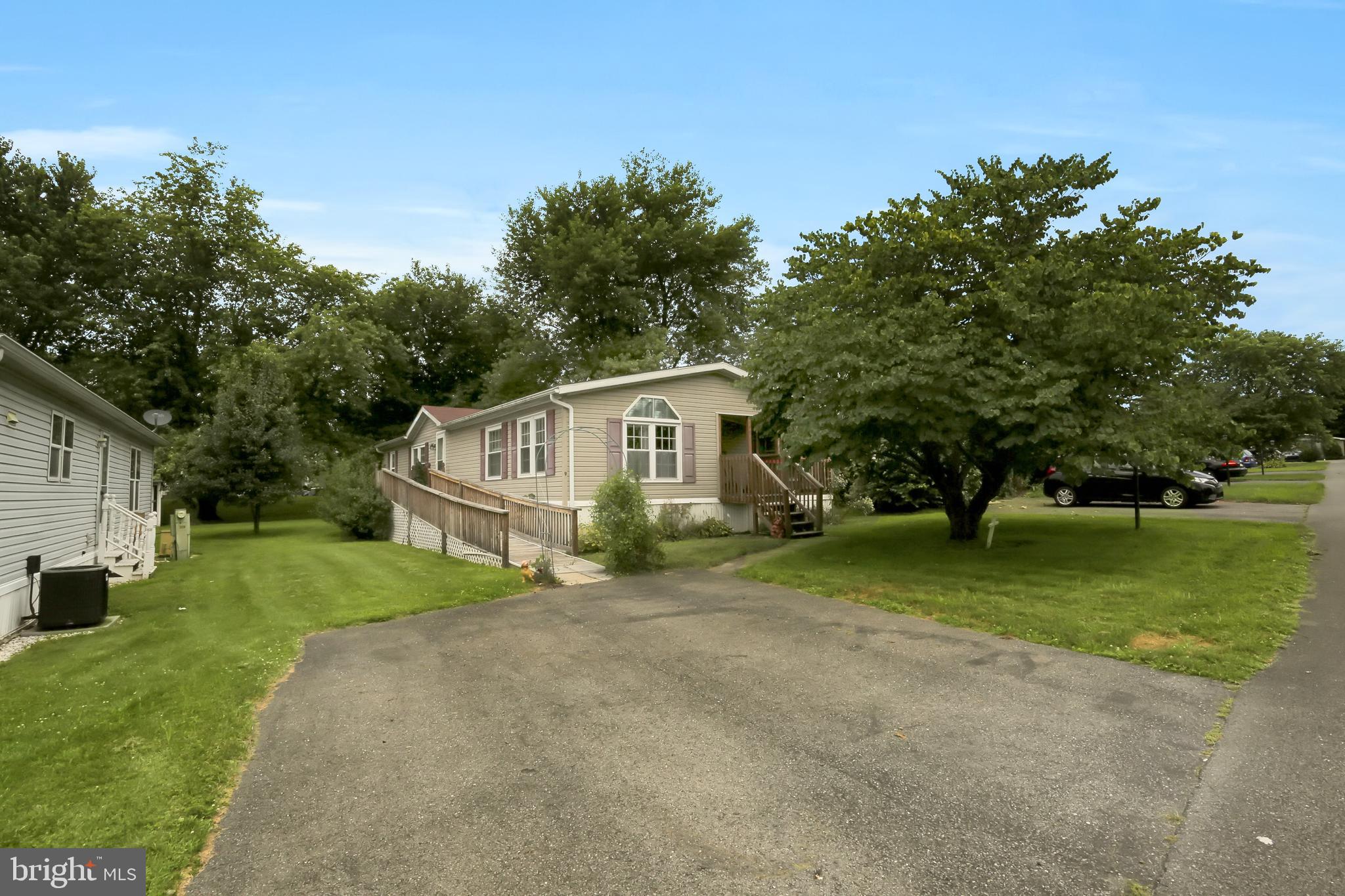9 SIDING LANE