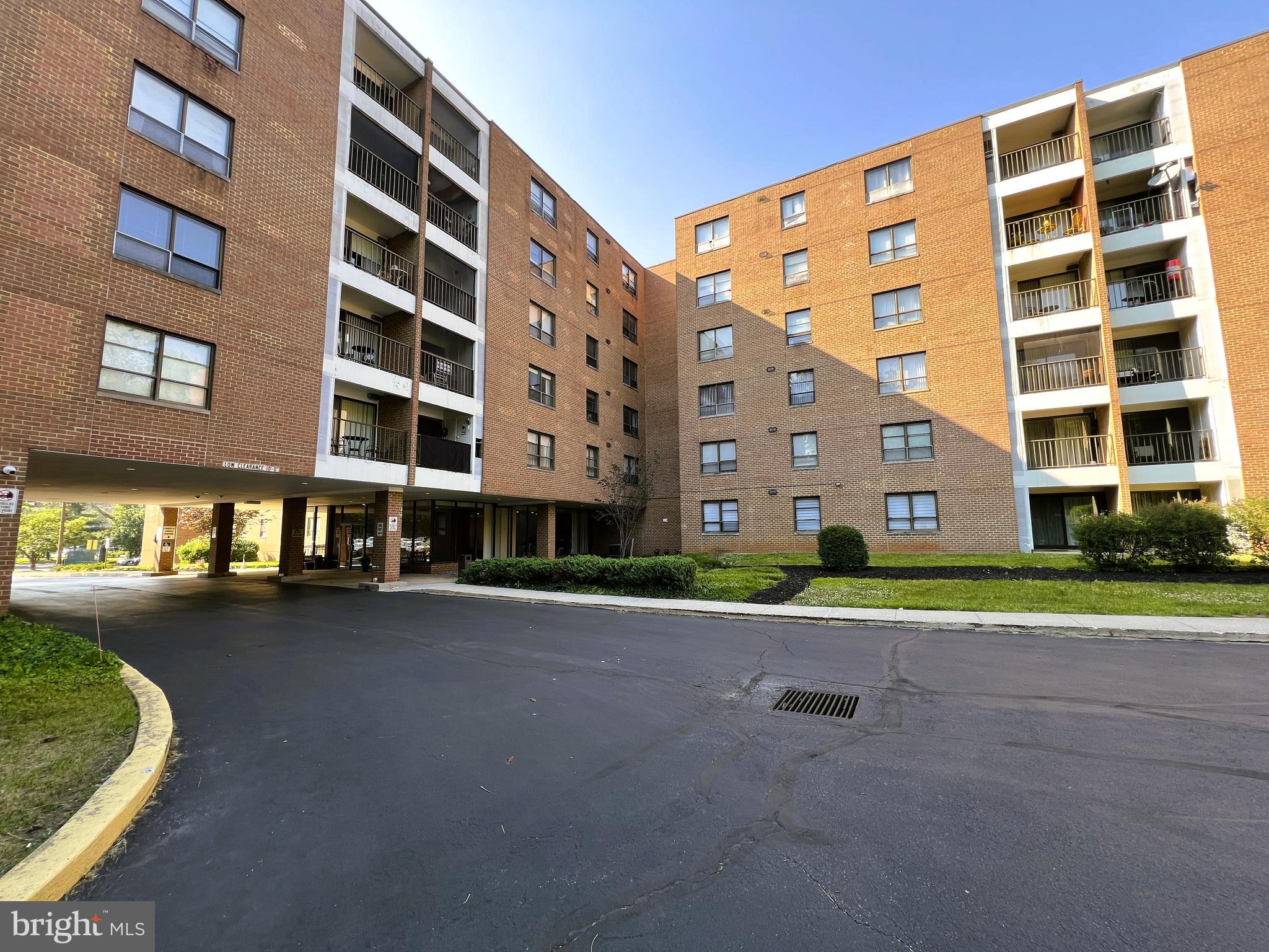 FALLSTAFF - Residential
