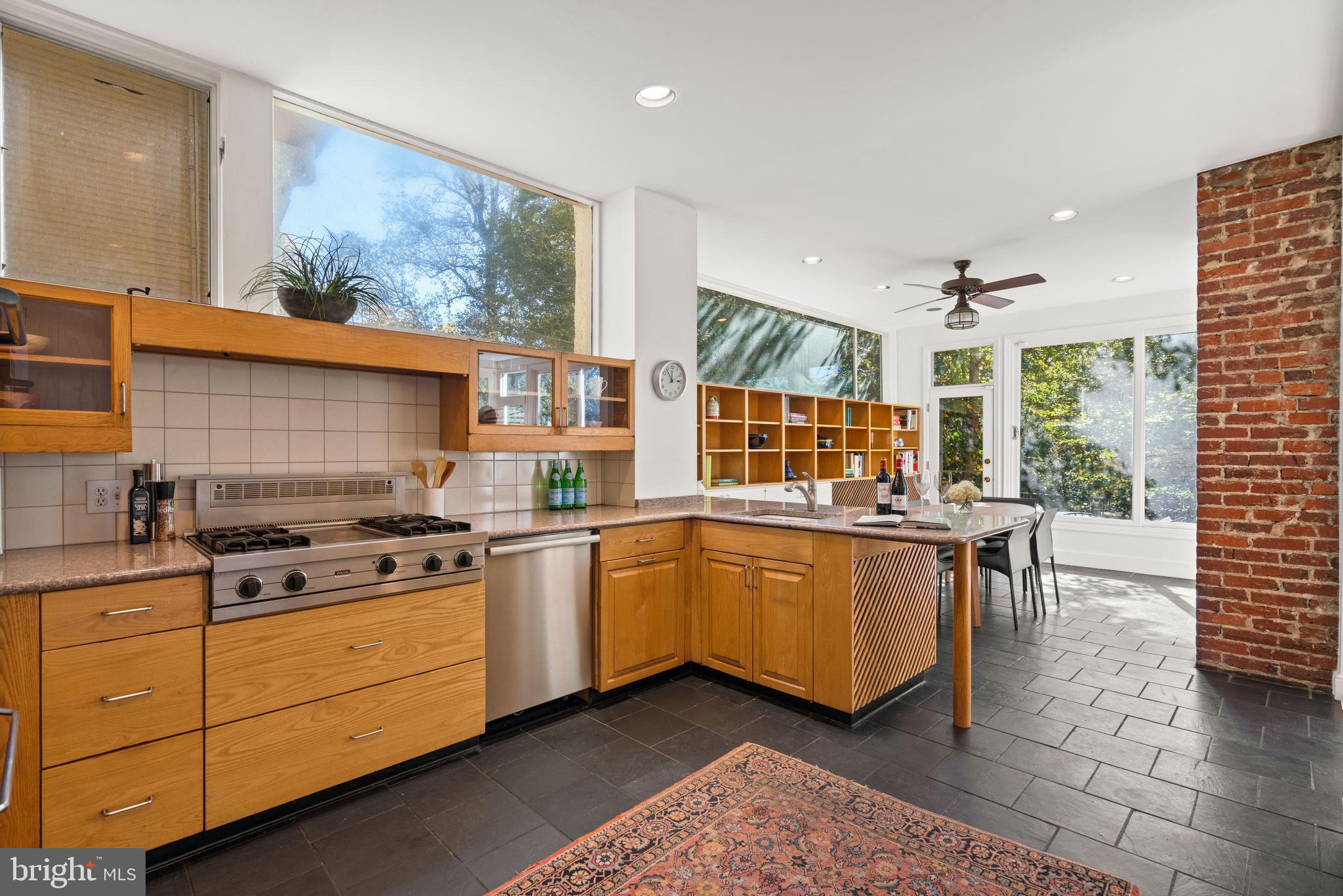 CLEVELAND PARK - Residential